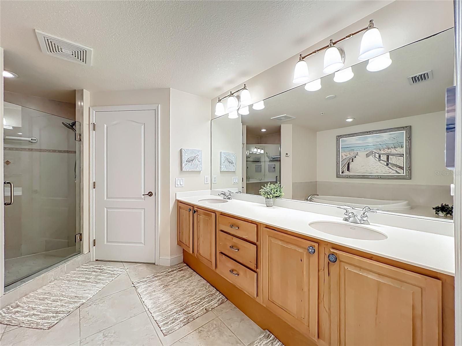 Image 13 of 42 For 601 Miramar Avenue 205