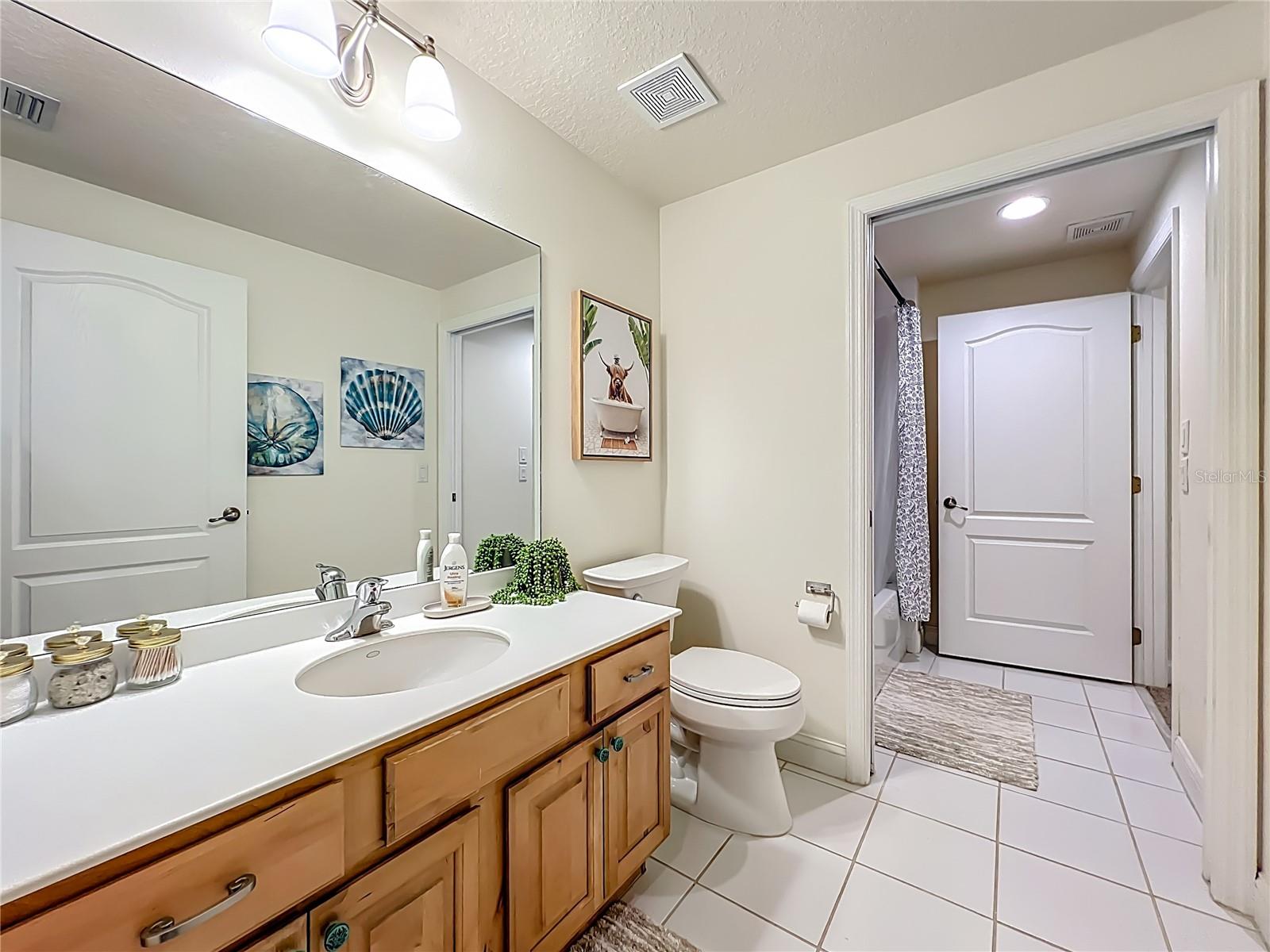 Image 17 of 42 For 601 Miramar Avenue 205