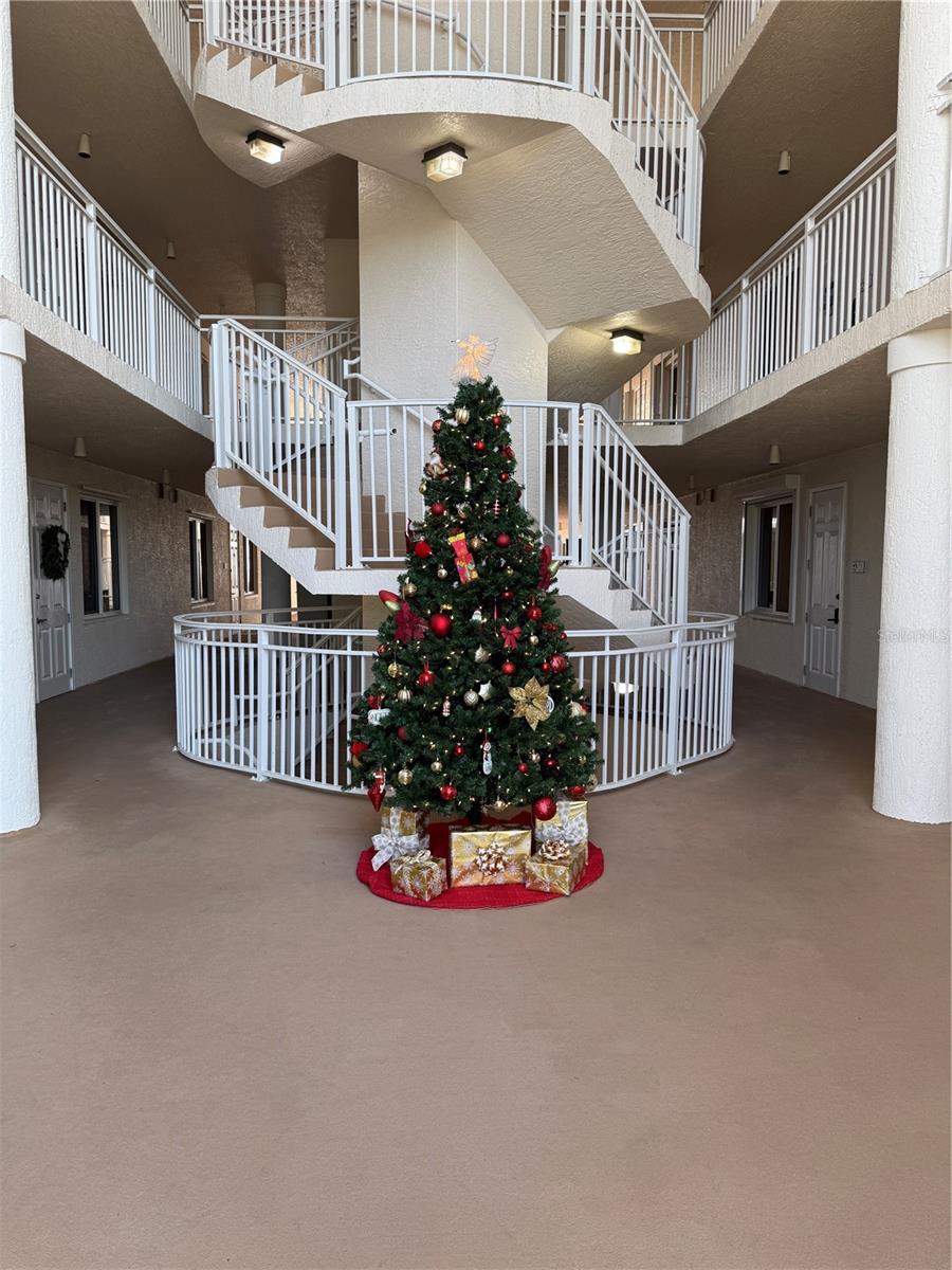 Image 34 of 42 For 601 Miramar Avenue 205