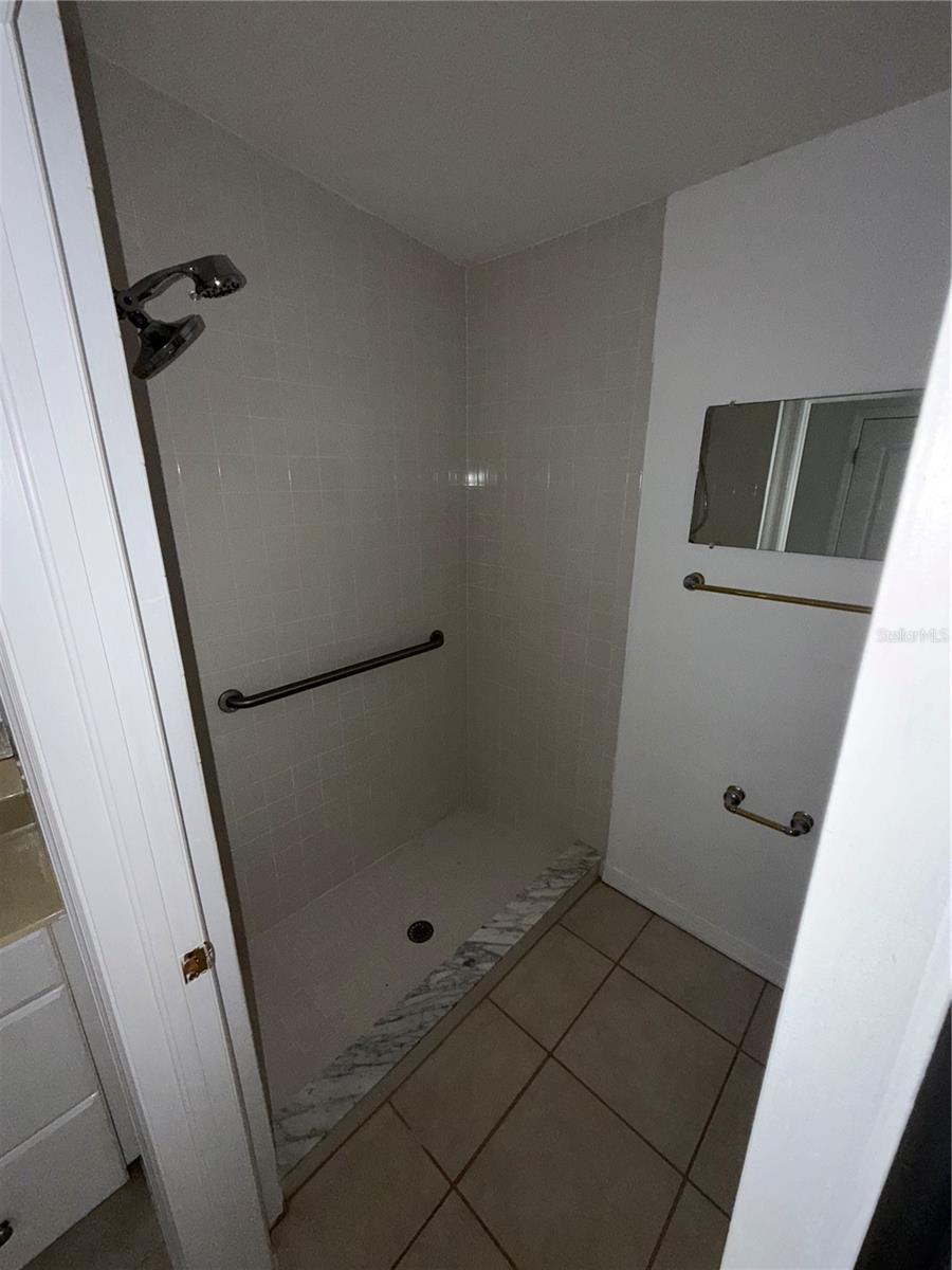 Image 14 of 28 For 4892 Jordan Avenue S