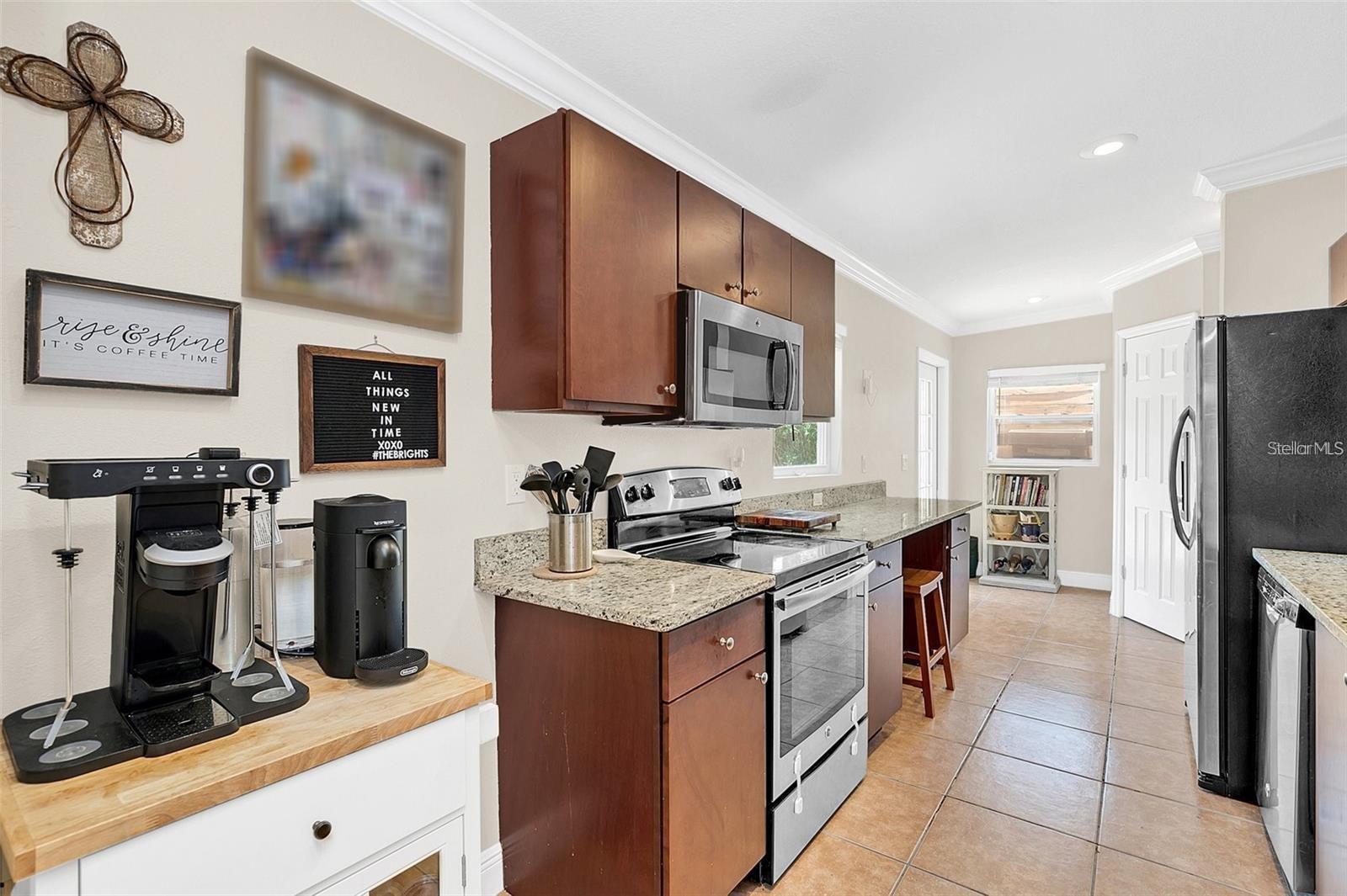 Image 13 of 31 For 1224 Catherine Street