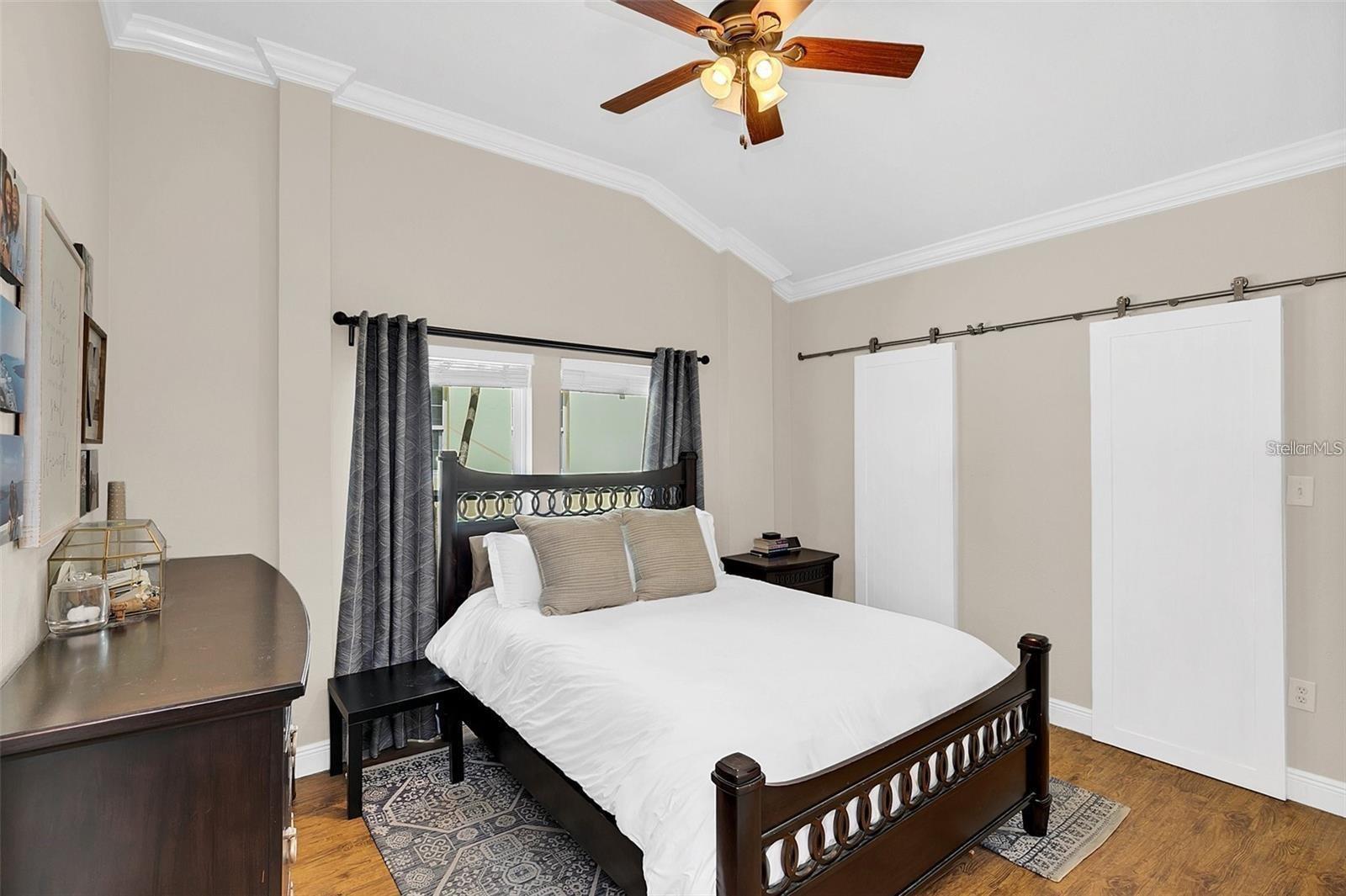 Image 17 of 31 For 1224 Catherine Street