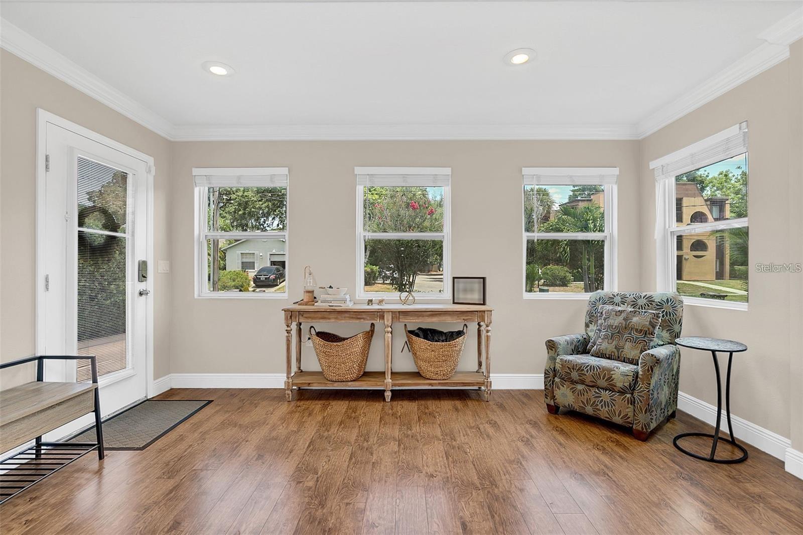 Image 4 of 31 For 1224 Catherine Street