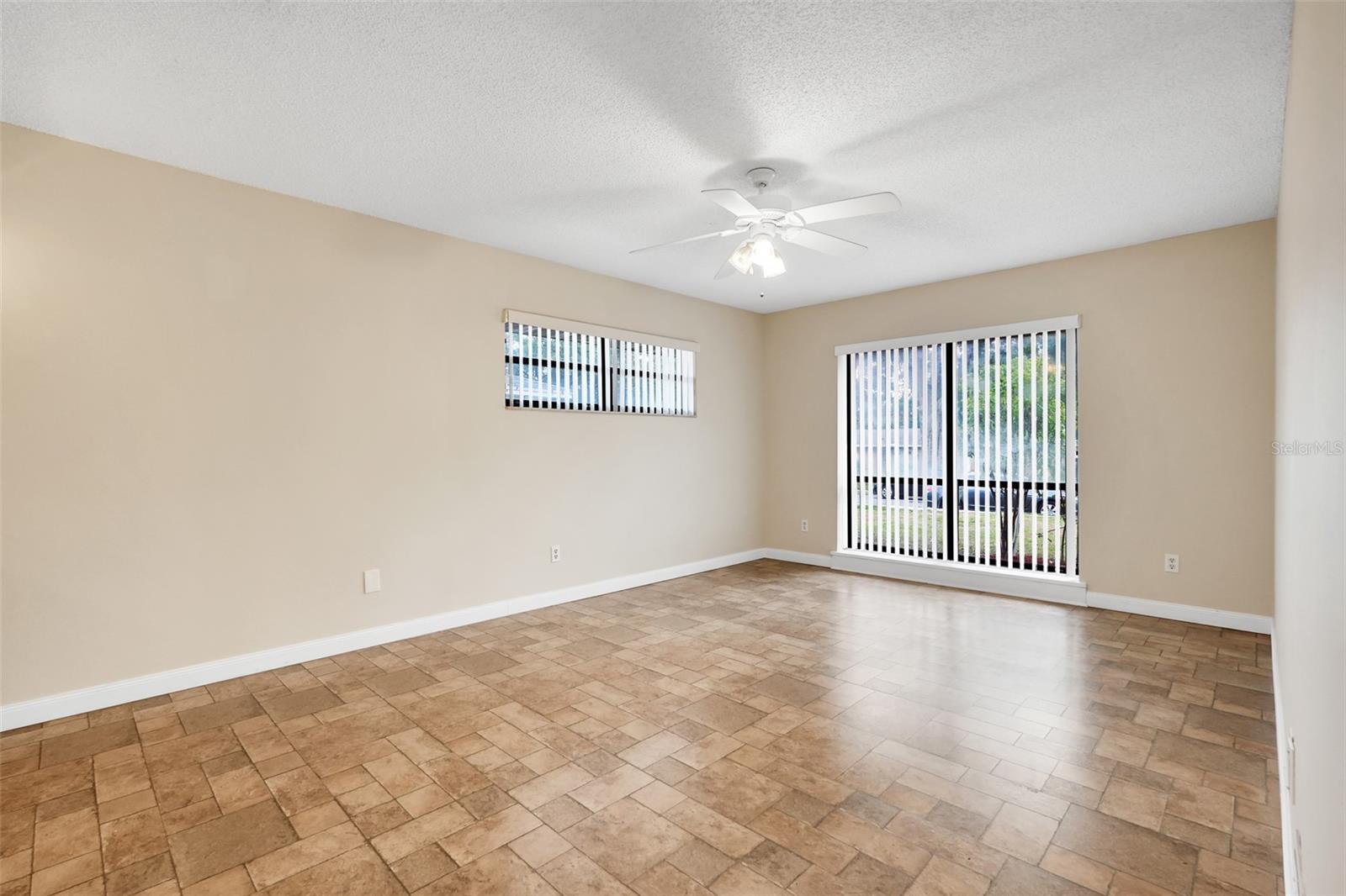 Image 11 of 35 For 1009 Terry Drive