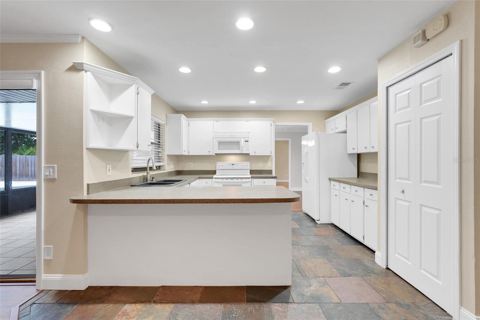 Image 15 of 35 For 1009 Terry Drive