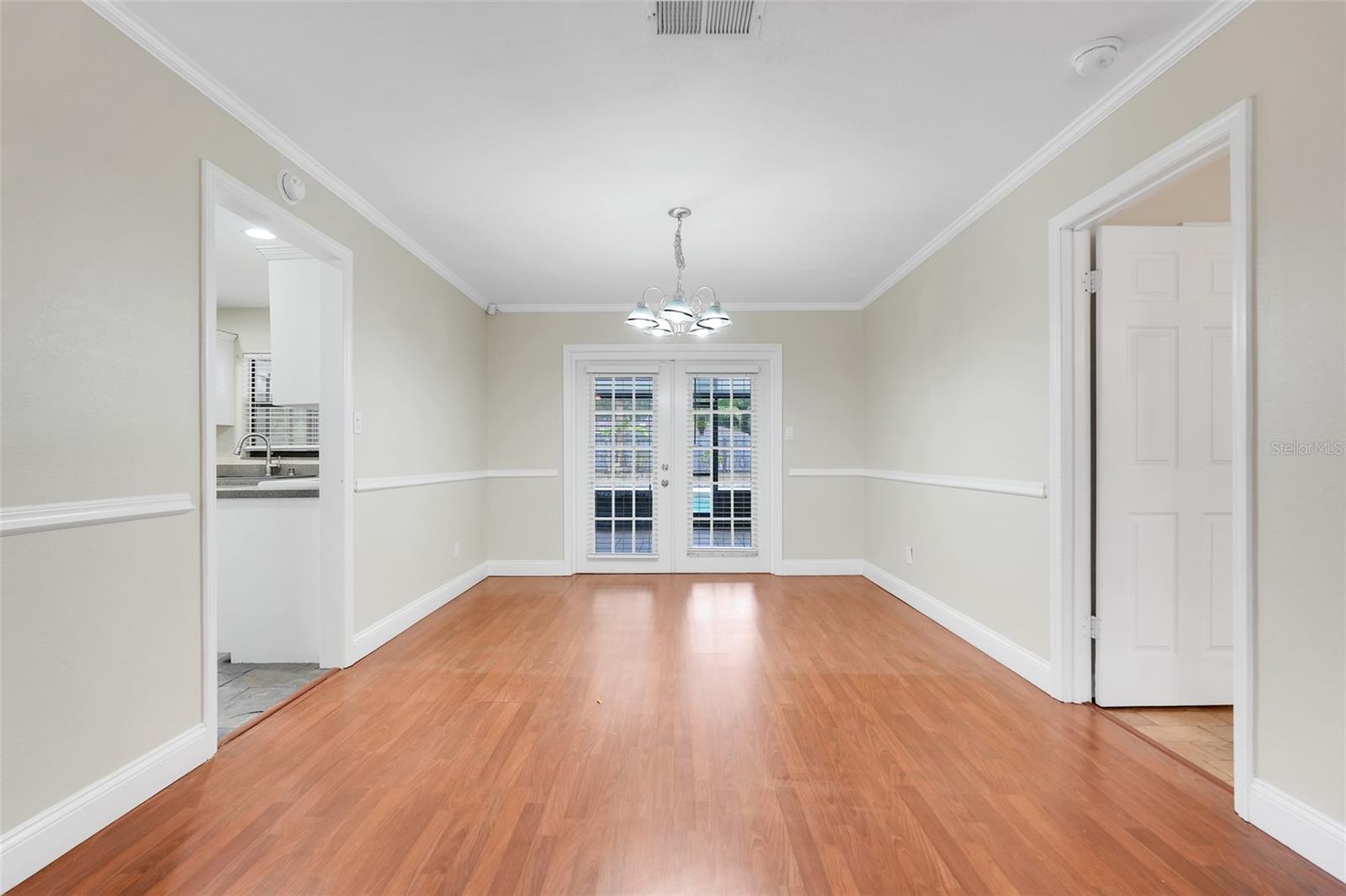 Image 9 of 35 For 1009 Terry Drive