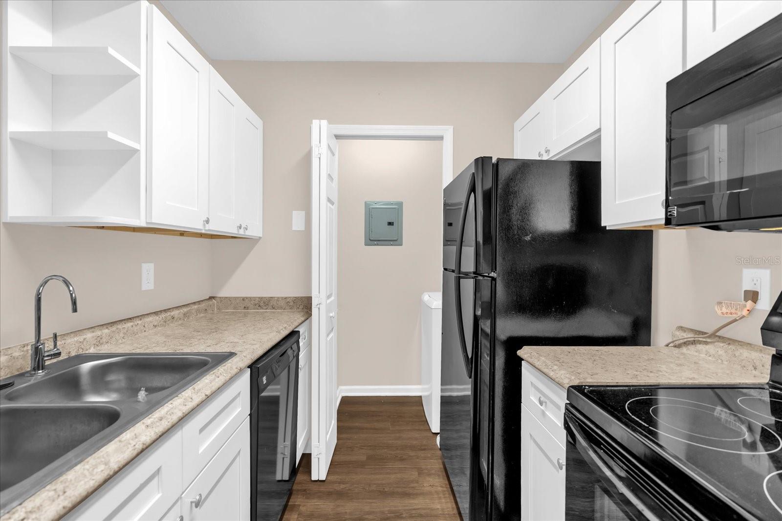 Image 11 of 21 For 4316 Kirkman Road 1611