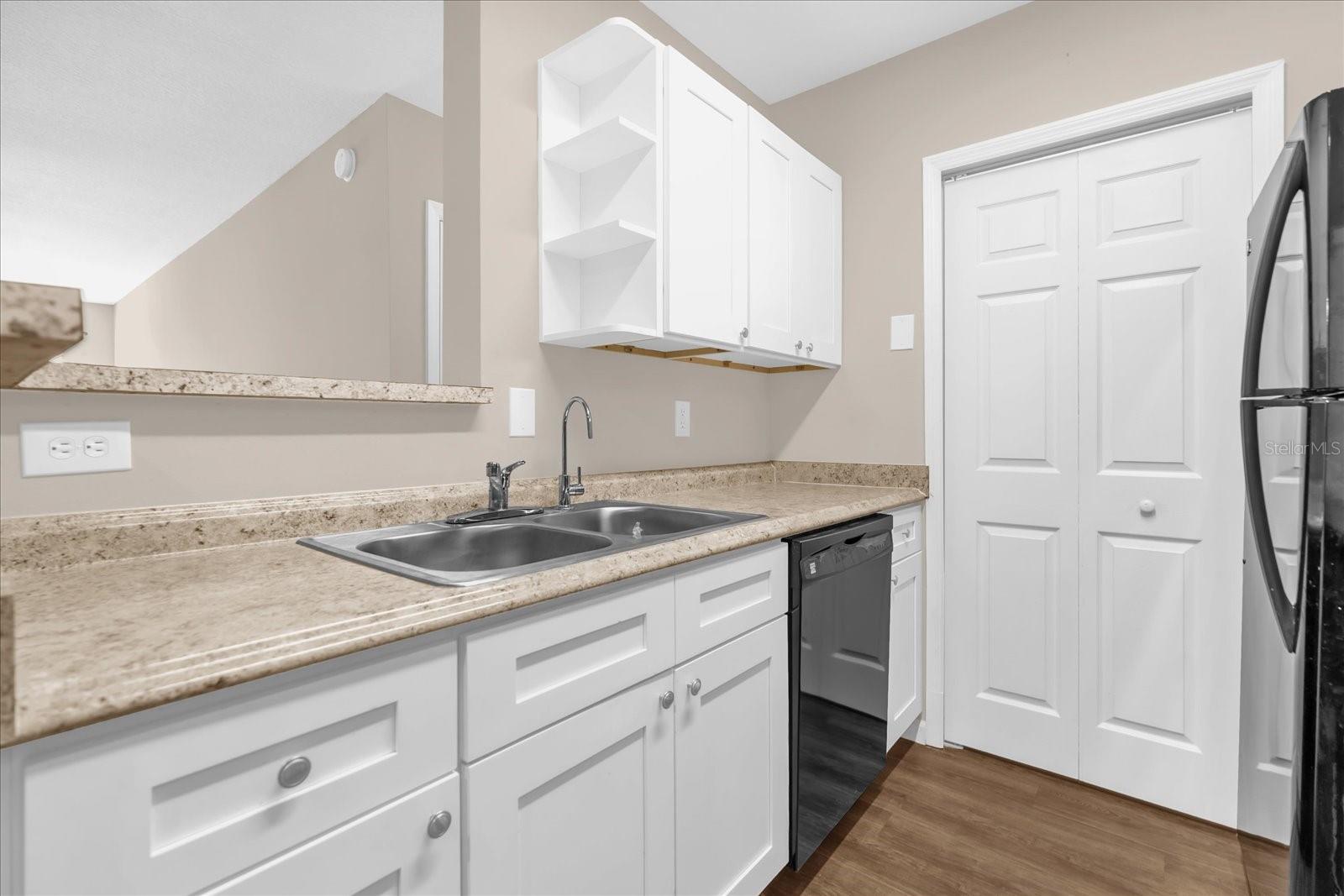 Image 12 of 21 For 4316 Kirkman Road 1611