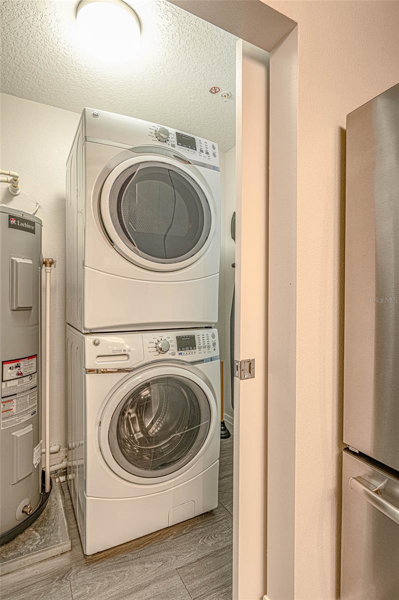 Image 18 of 22 For 14501 Grove Resort Avenue 2534