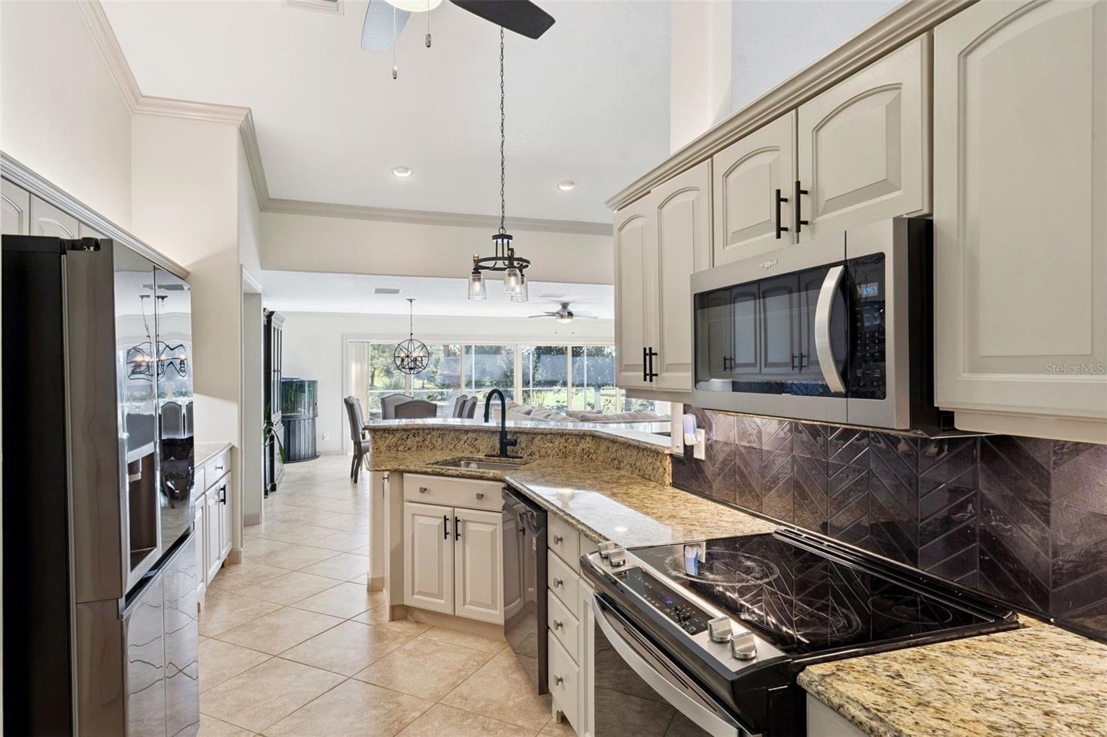 Image 10 of 65 For 39819 Grove Heights