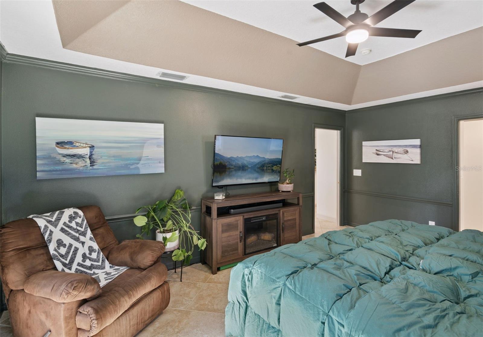 Image 15 of 65 For 39819 Grove Heights