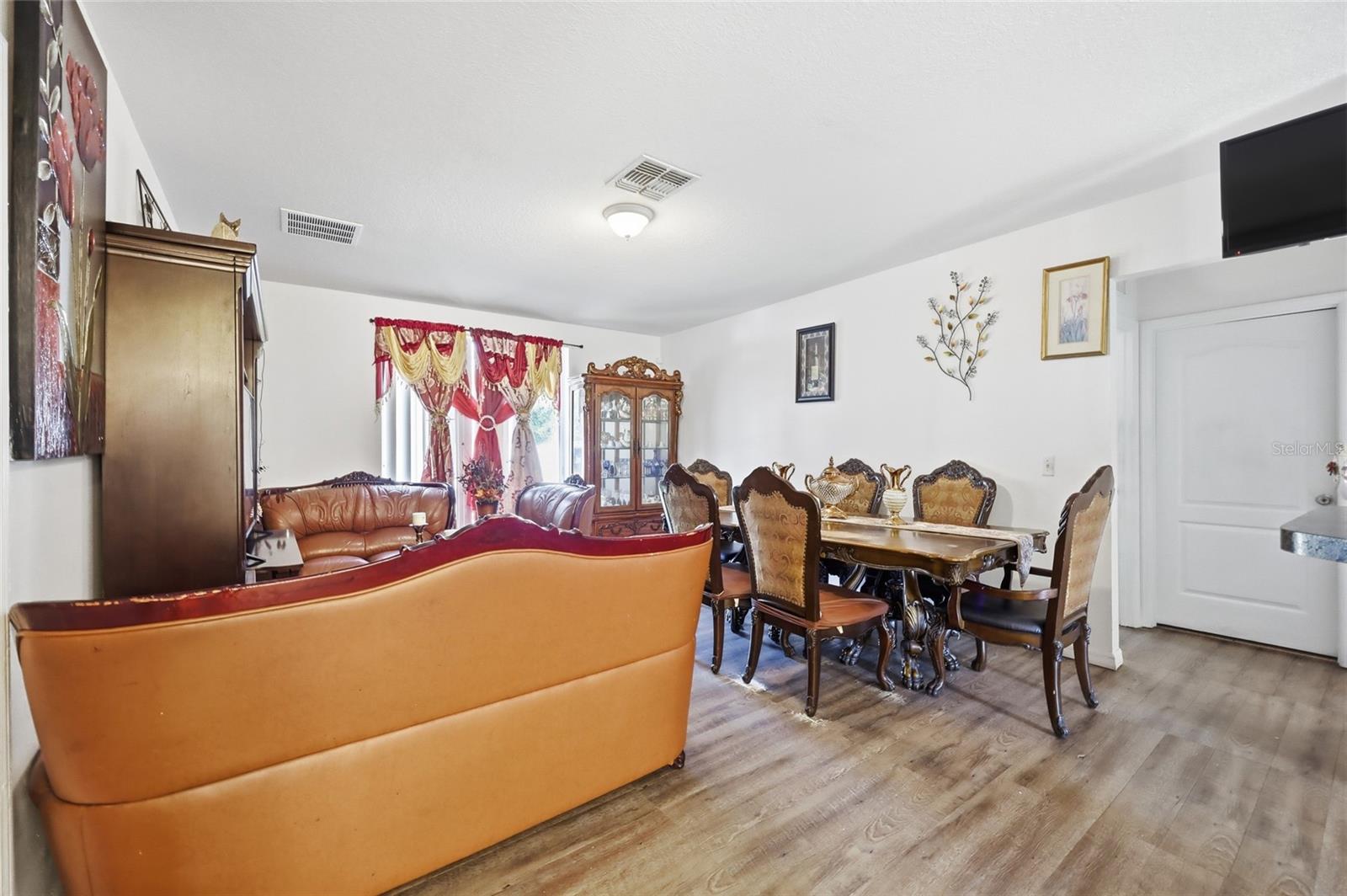 Image 10 of 37 For 7878 Tanbier Drive