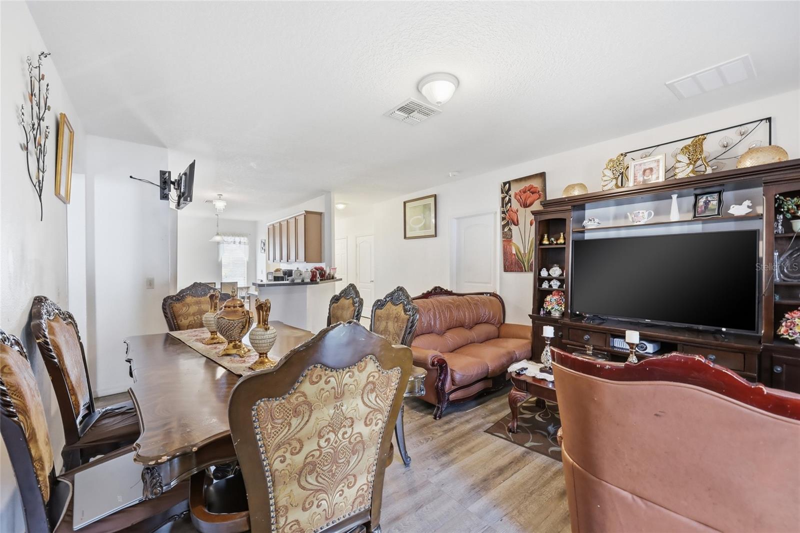 Image 12 of 37 For 7878 Tanbier Drive