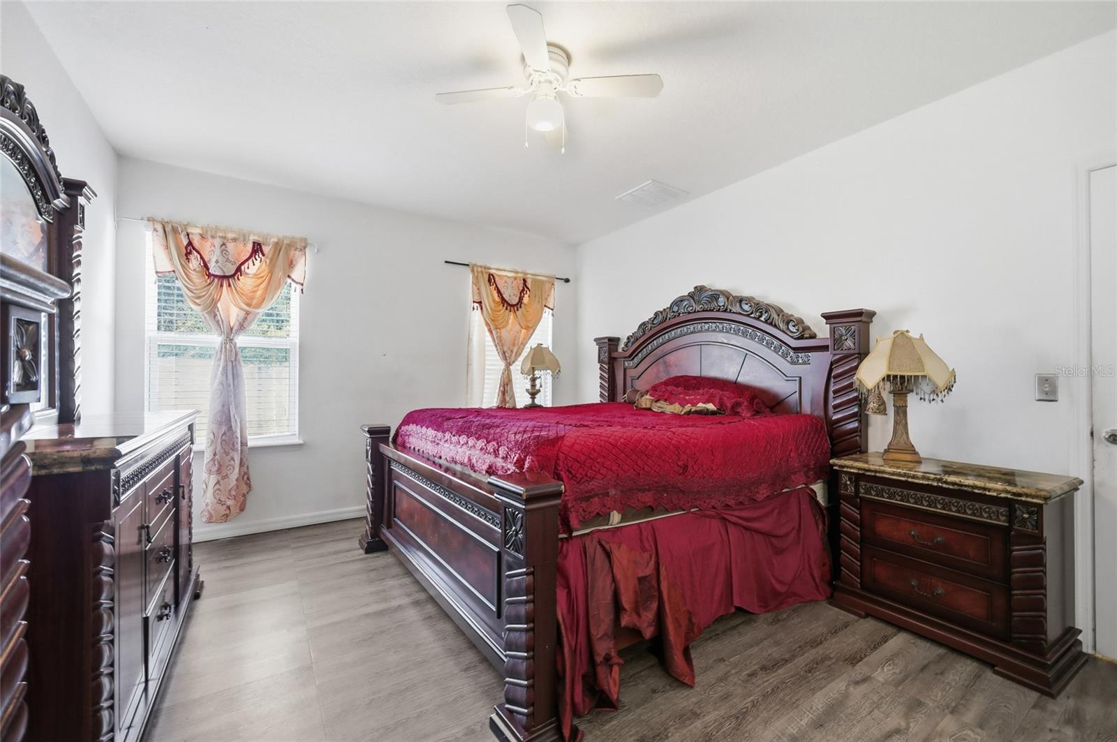 Image 18 of 37 For 7878 Tanbier Drive