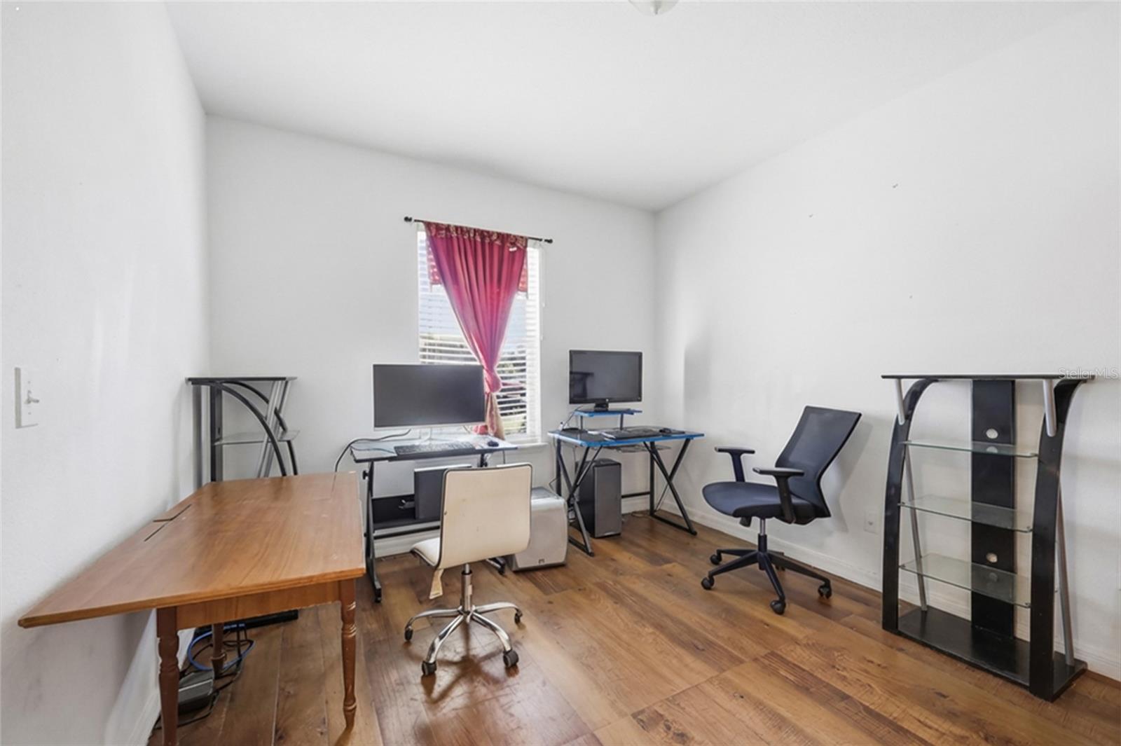 Image 26 of 37 For 7878 Tanbier Drive