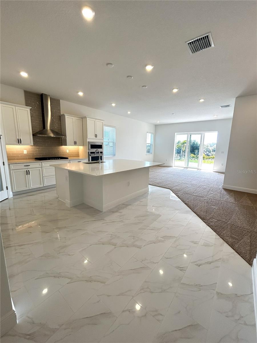 Image 10 of 30 For 16017 Volterra Point