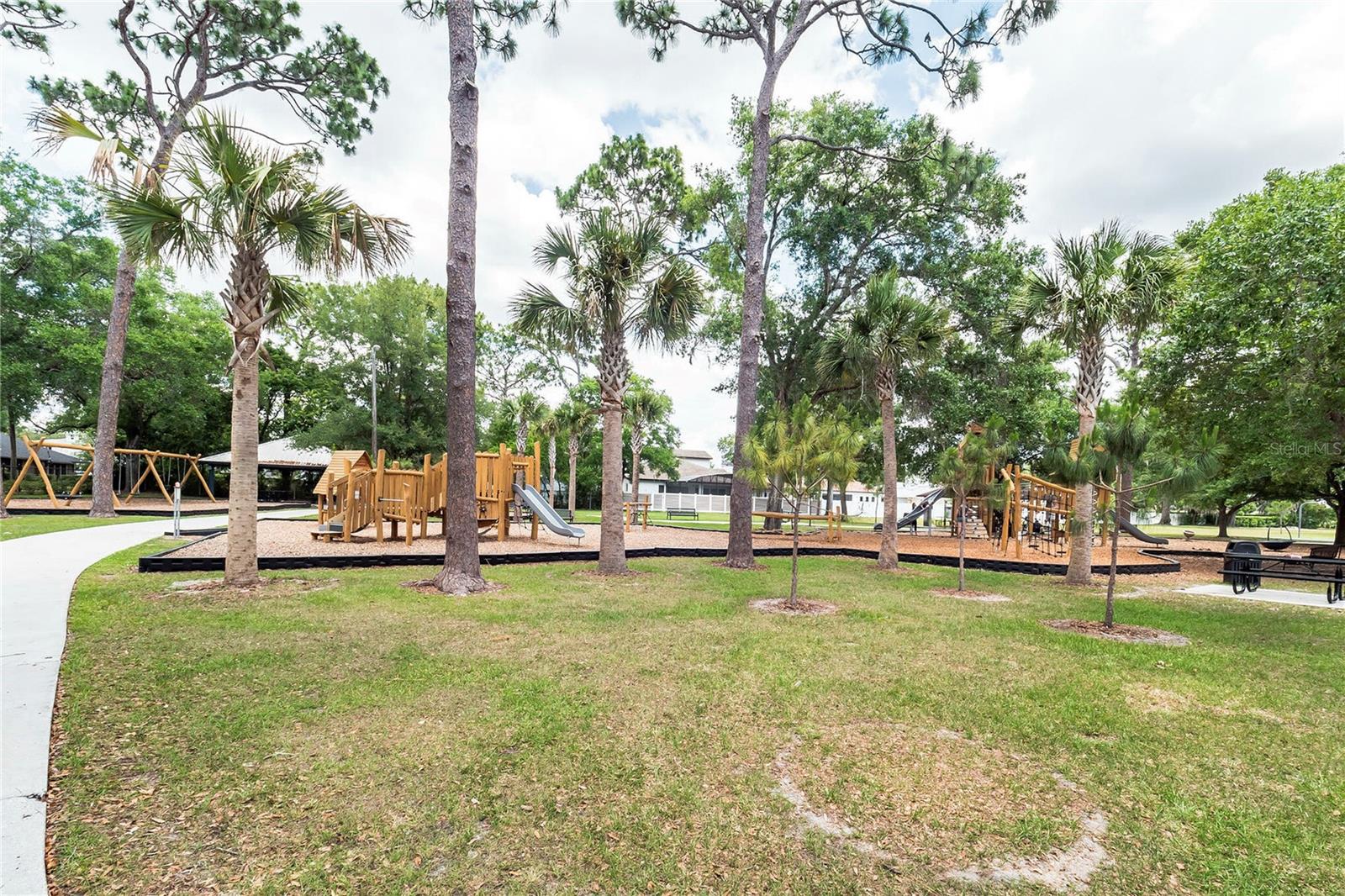 Image 38 of 44 For 1673 Mayfield Avenue