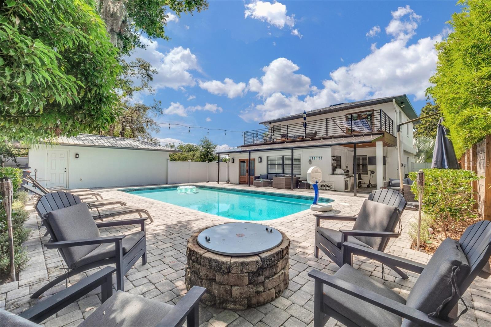 Image 5 of 44 For 1673 Mayfield Avenue