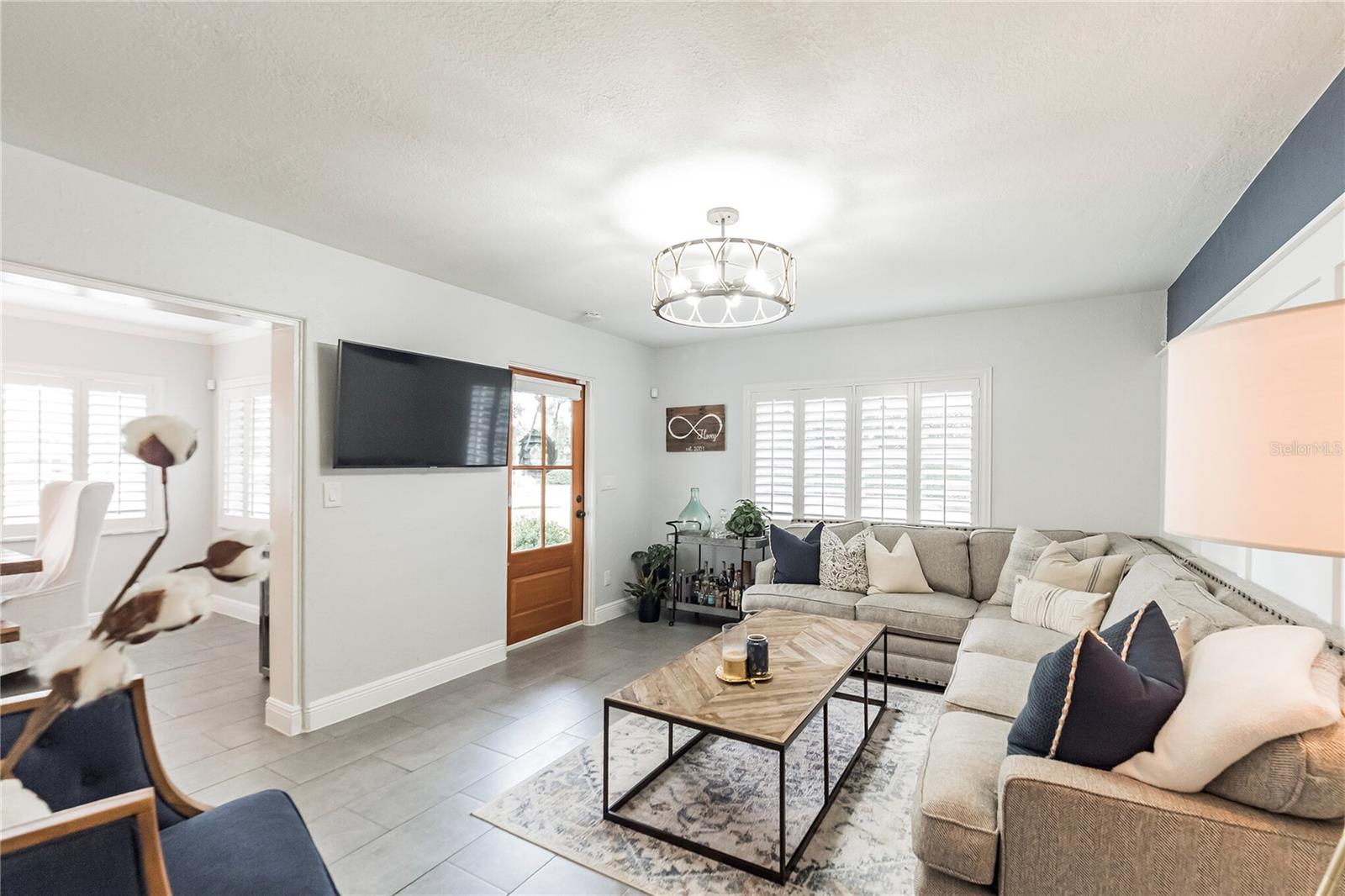 Image 7 of 44 For 1673 Mayfield Avenue