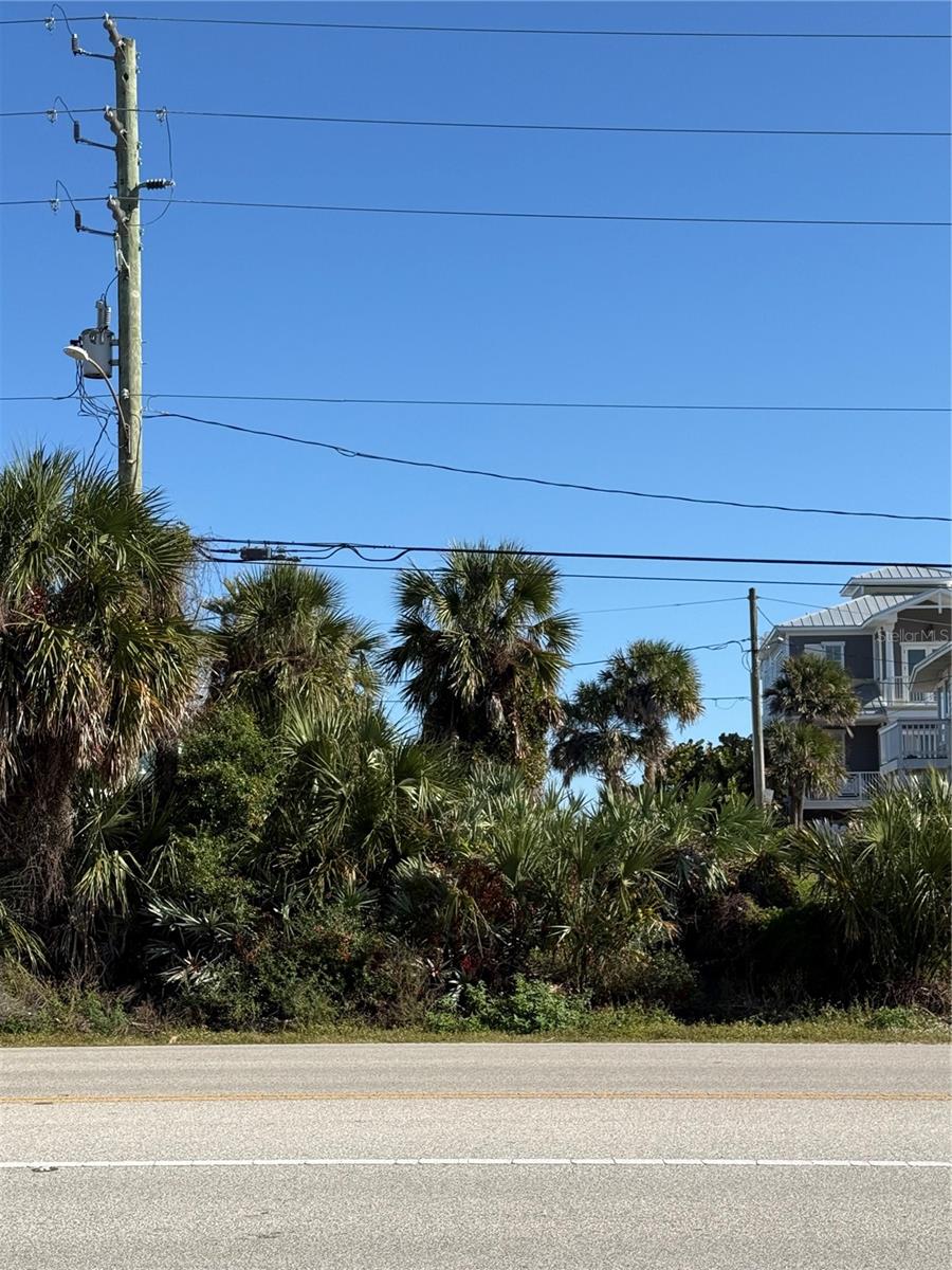 Image 3 of 5 For 3310 Hill Street