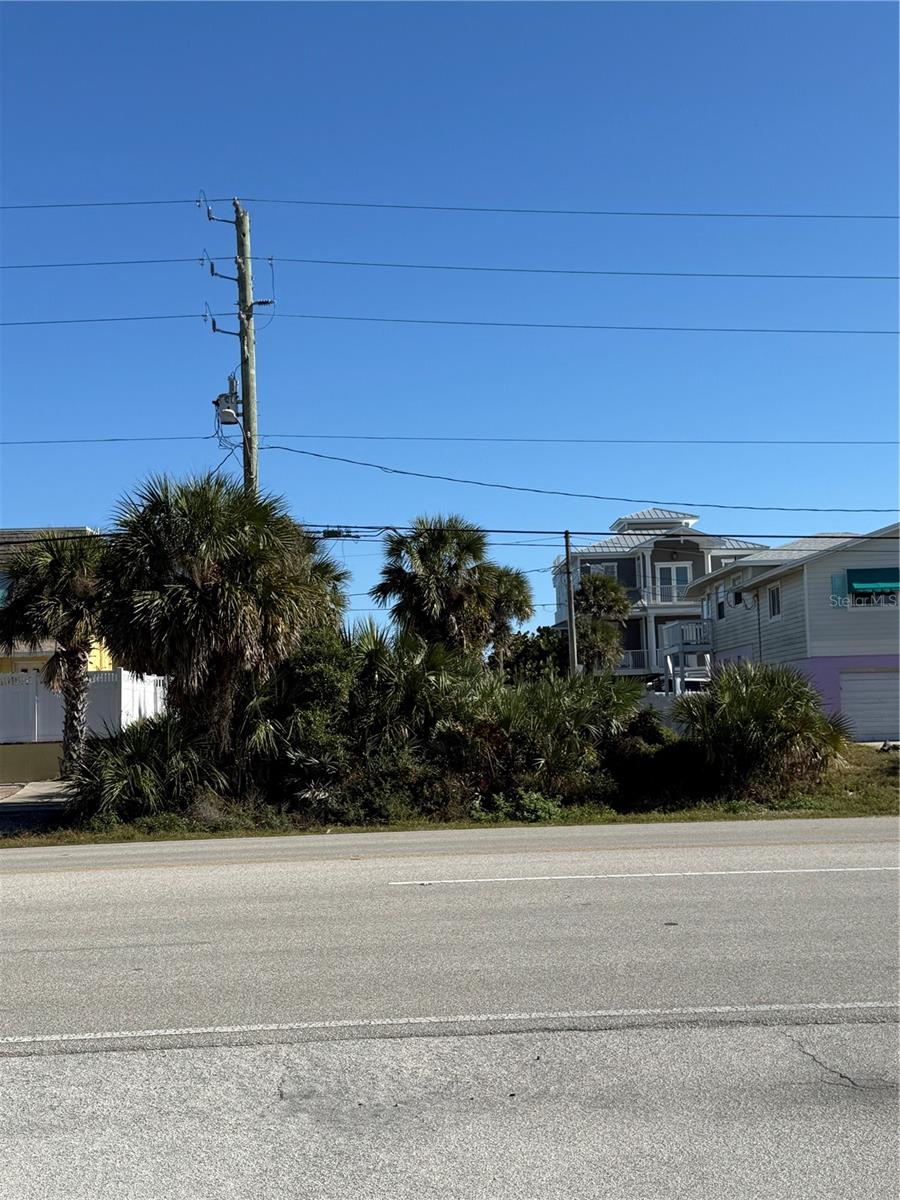 Image 4 of 5 For 3310 Hill Street