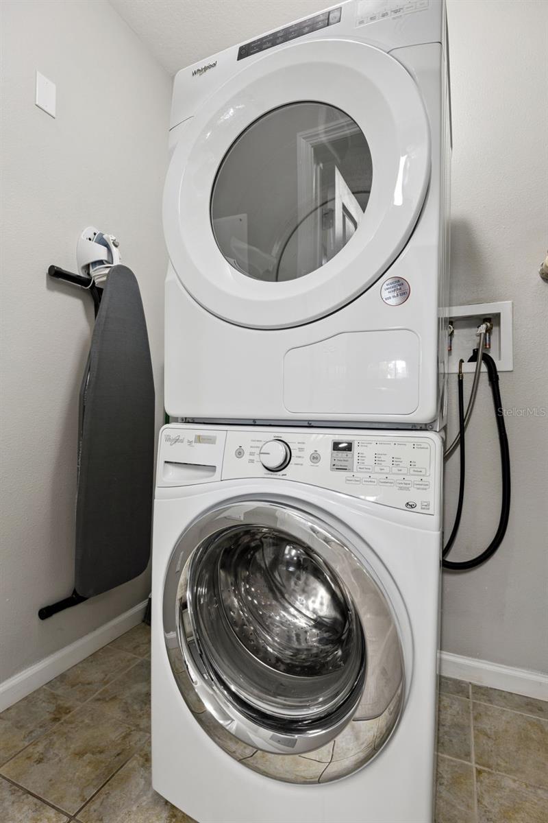 Image 23 of 55 For 14501 Grove Resort Avenue 1111