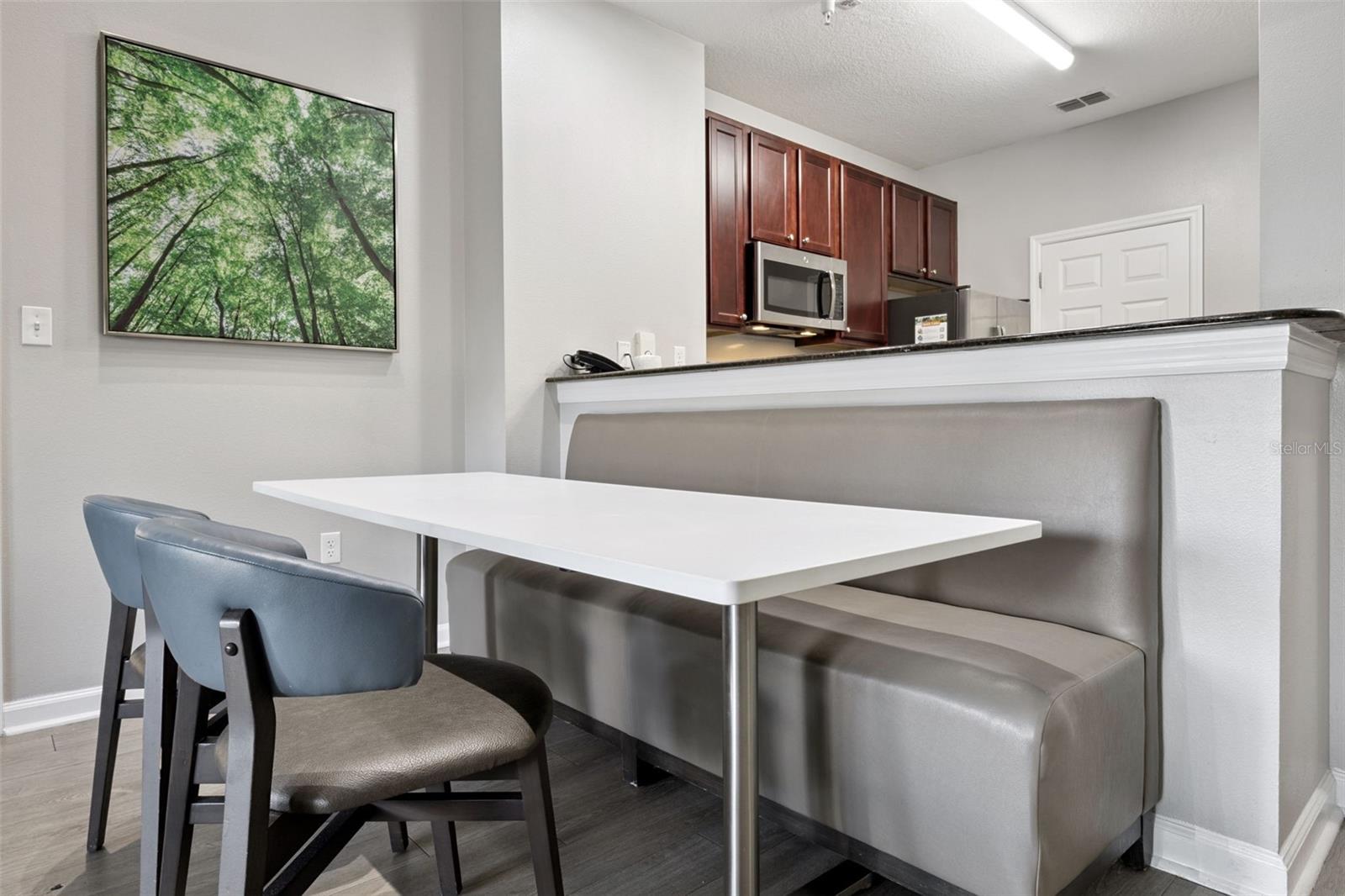 Image 7 of 55 For 14501 Grove Resort Avenue 1111