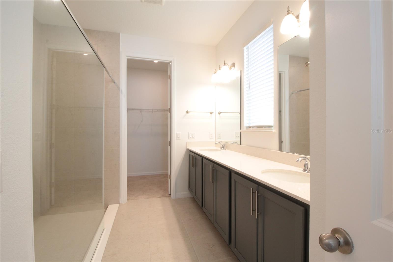 Image 15 of 37 For 3126 Voyager Avenue