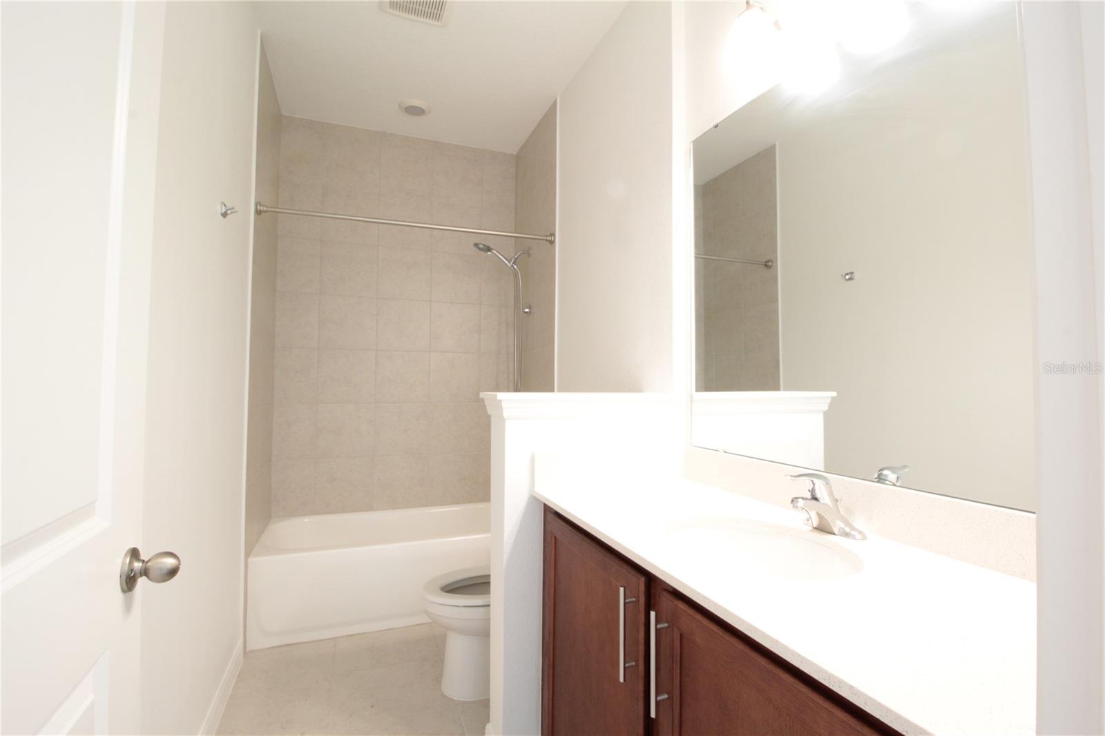 Image 16 of 37 For 3126 Voyager Avenue