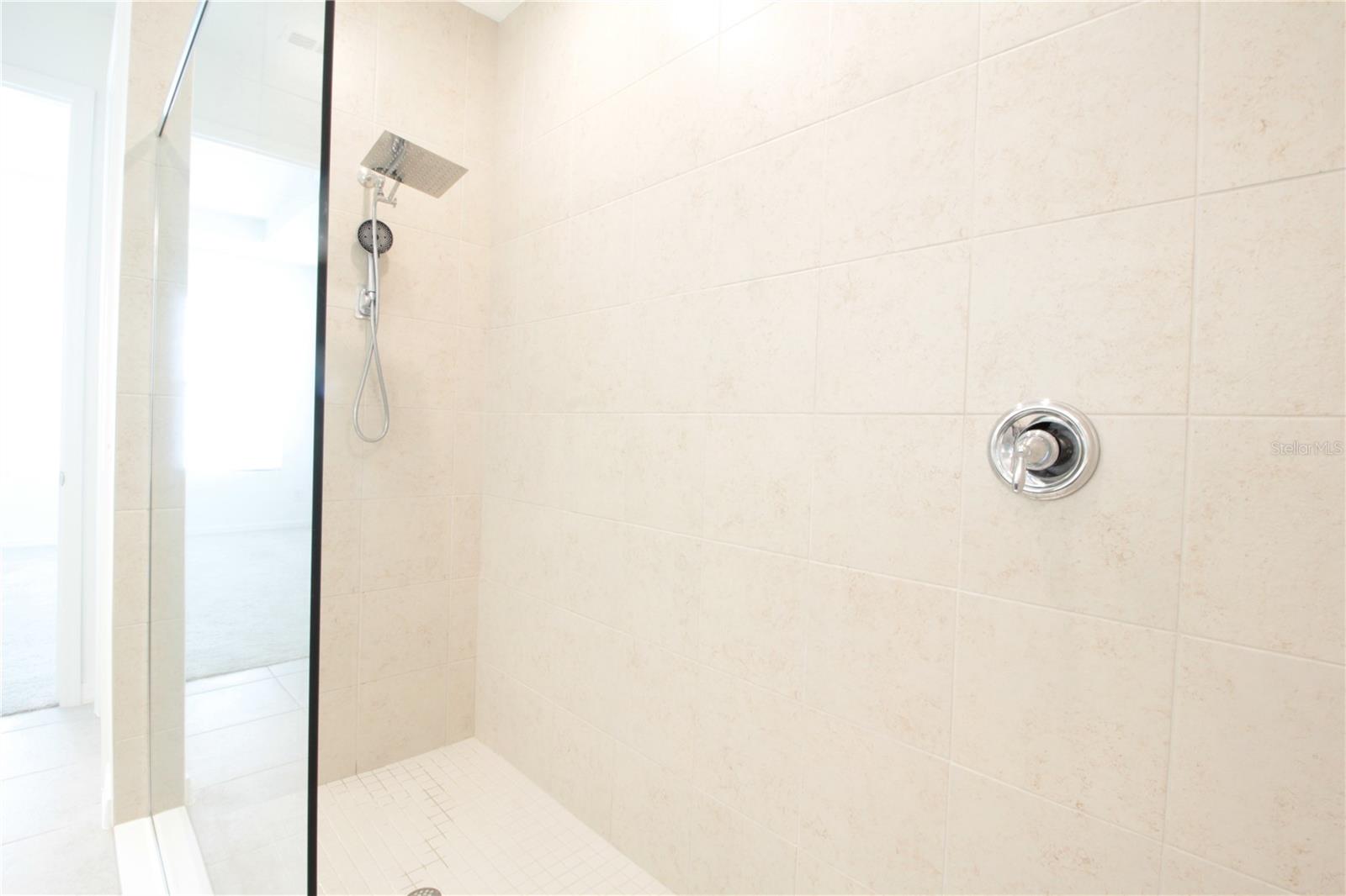 Image 17 of 37 For 3126 Voyager Avenue