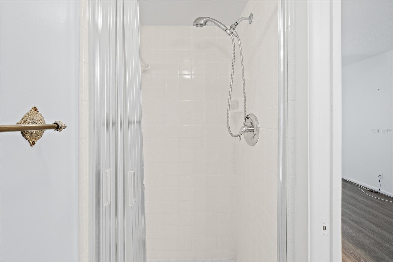 Image 24 of 41 For 6600 Shuttle Way 9e