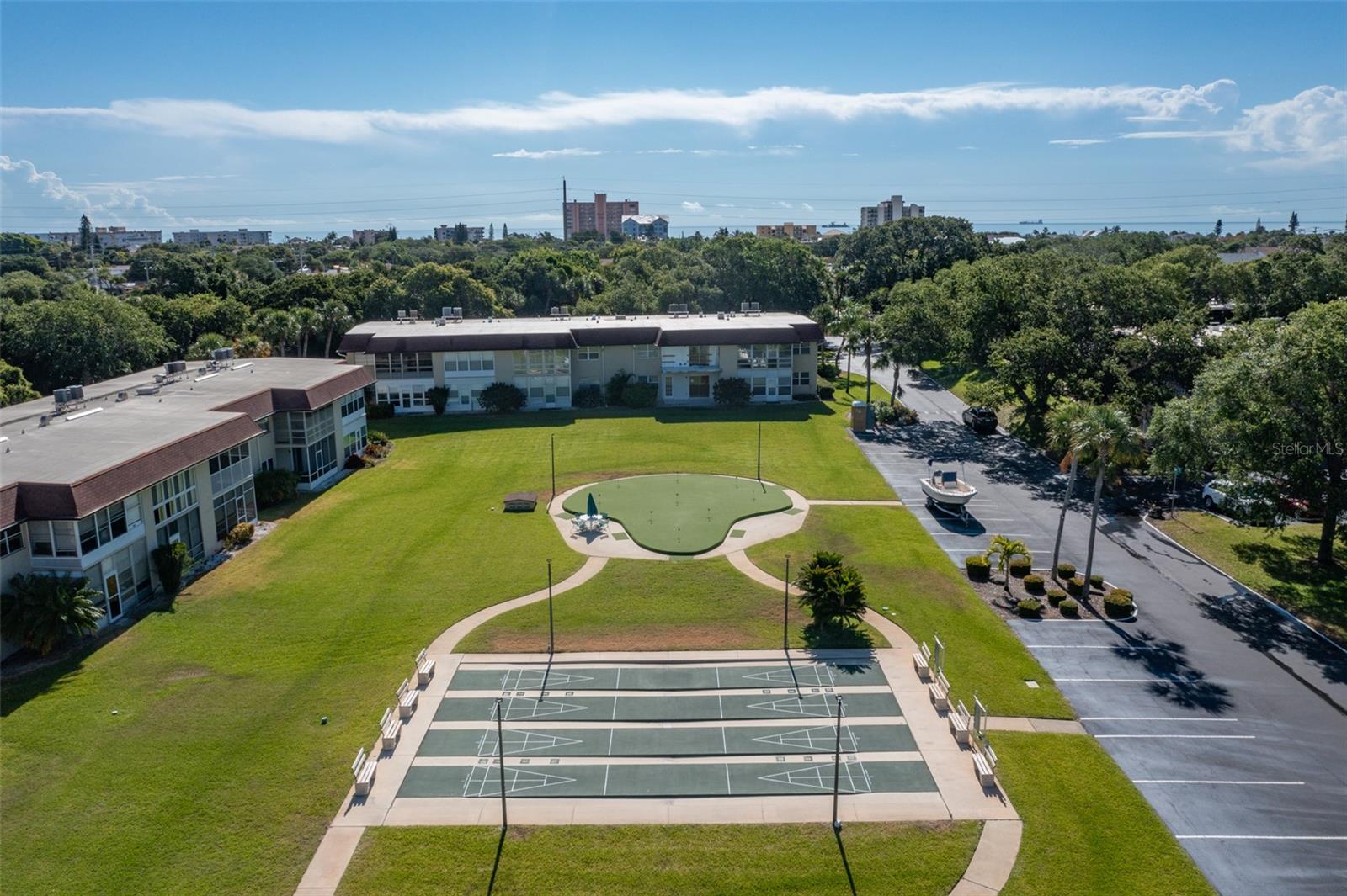 Image 31 of 41 For 6600 Shuttle Way 9e