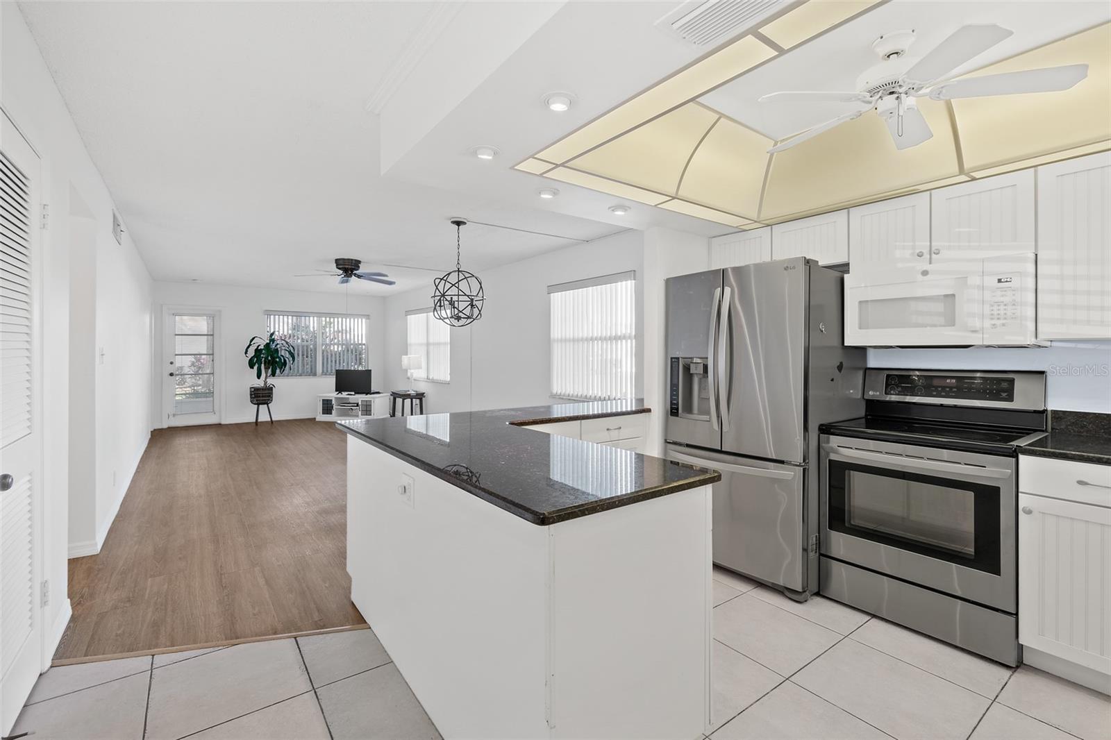 Image 9 of 41 For 6600 Shuttle Way 9e