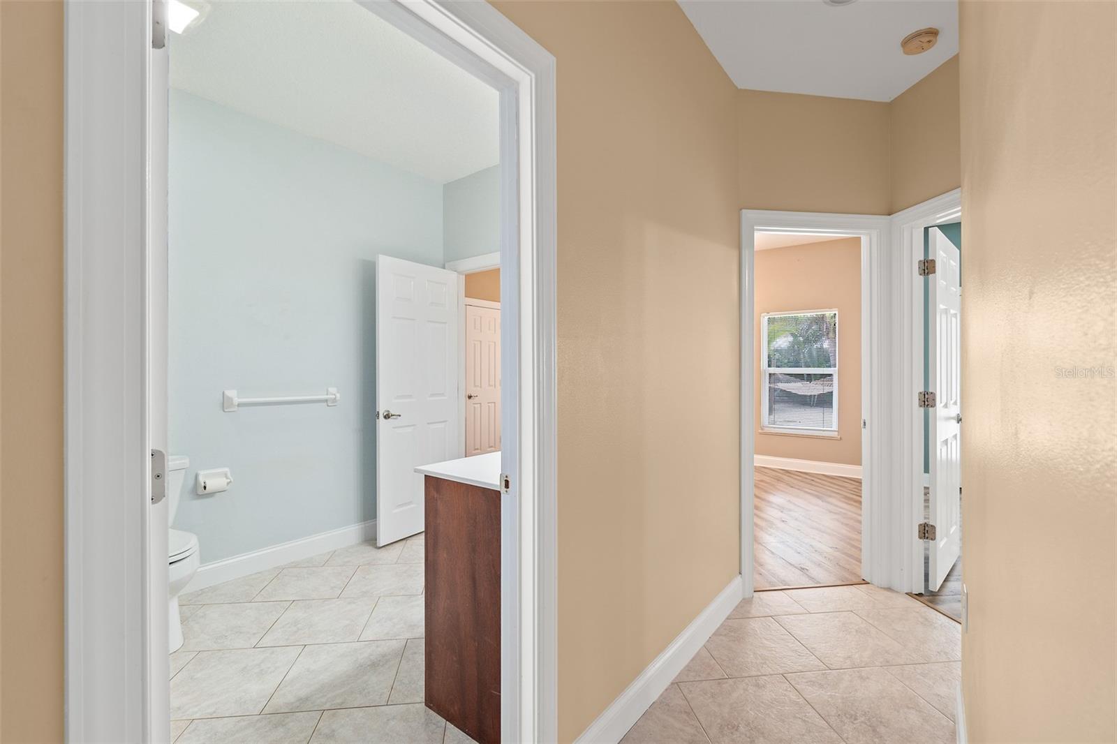 Image 23 of 46 For 131 Harding Avenue 131 & 129