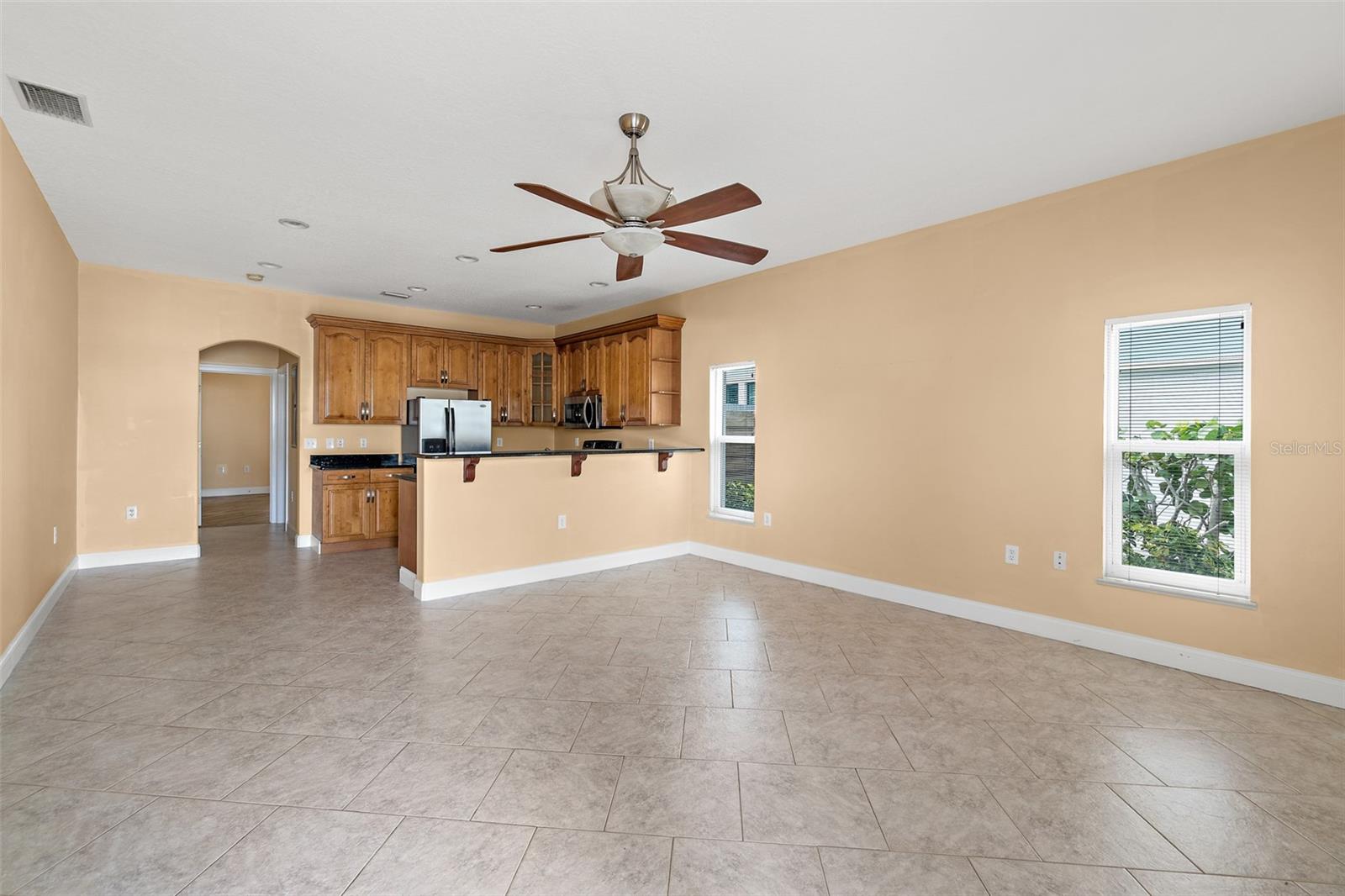 Image 34 of 46 For 131 Harding Avenue 131 & 129