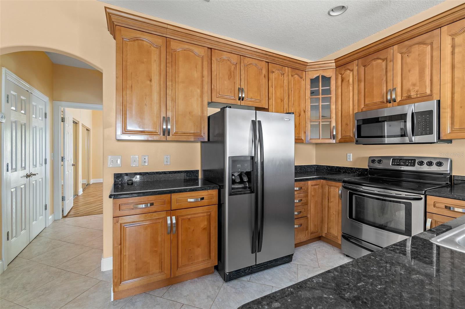 Image 37 of 46 For 131 Harding Avenue 131 & 129