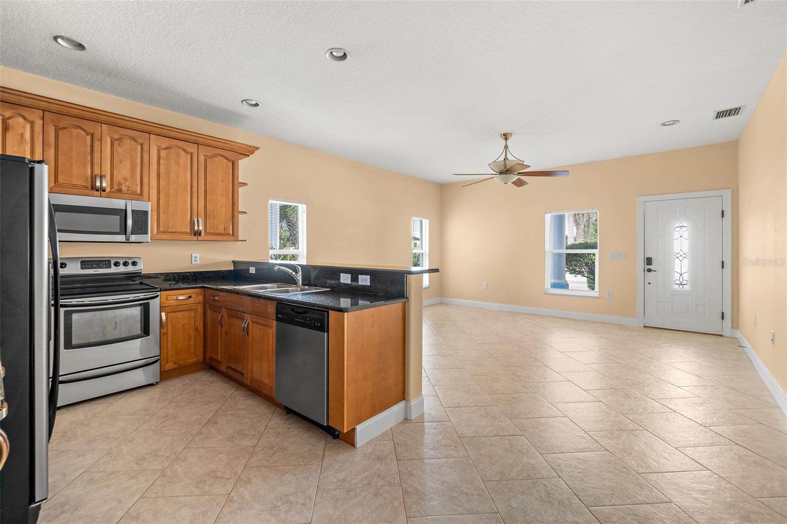 Image 38 of 46 For 131 Harding Avenue 131 & 129