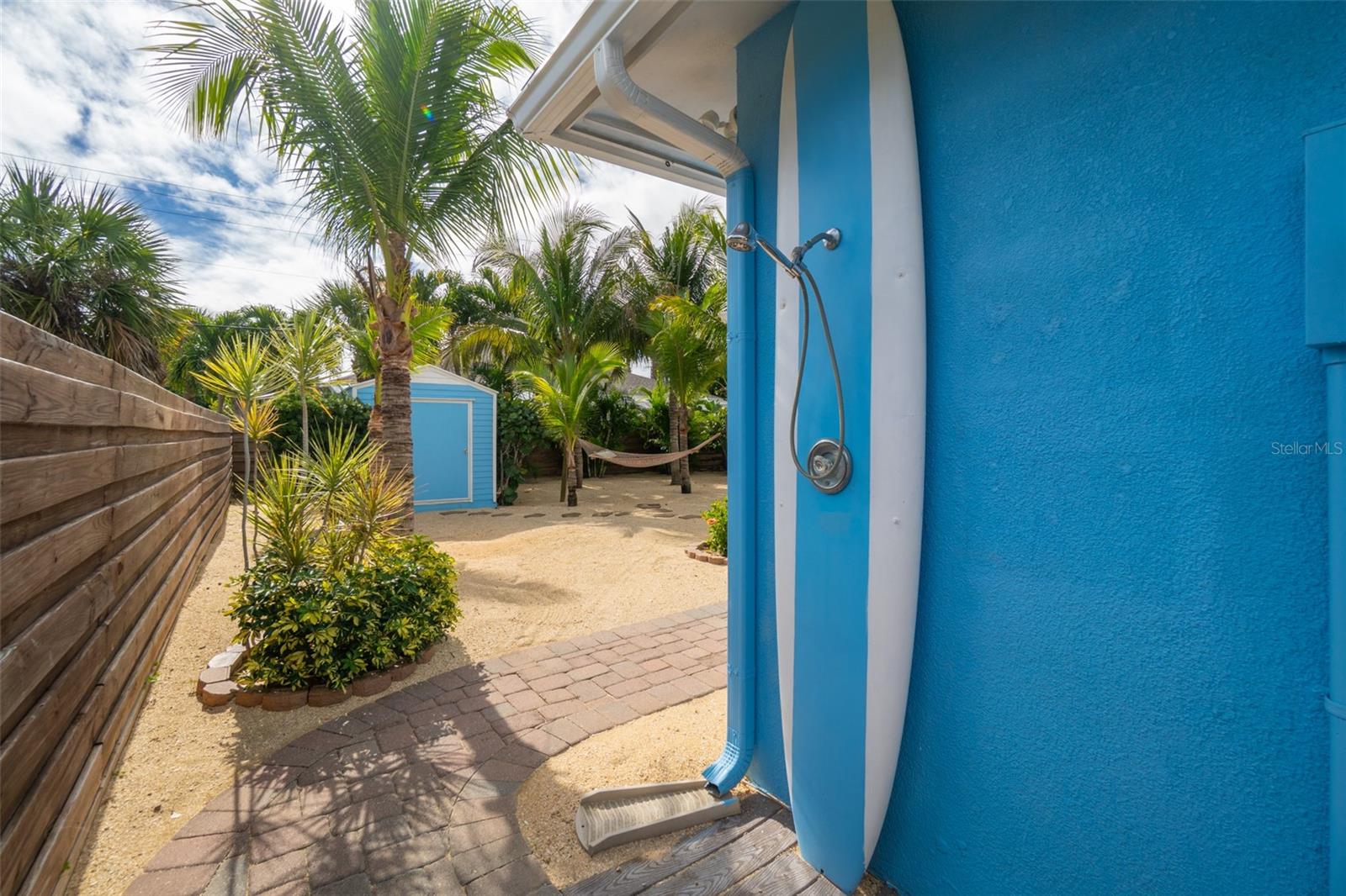 Image 5 of 46 For 131 Harding Avenue 131 & 129