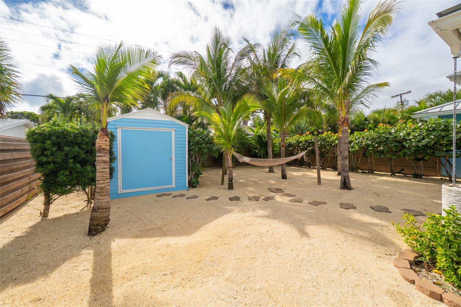 Image 6 of 46 For 131 Harding Avenue 131 & 129