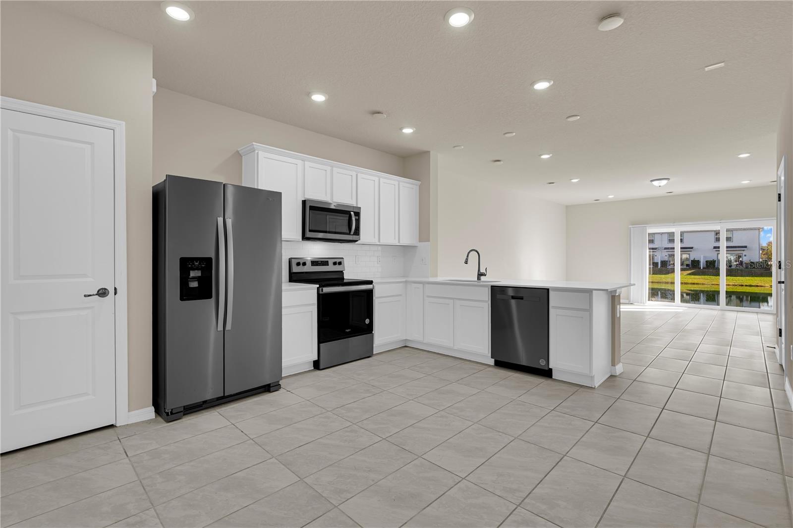 Image 2 of 32 For 4766 Sparkling Shell Avenue