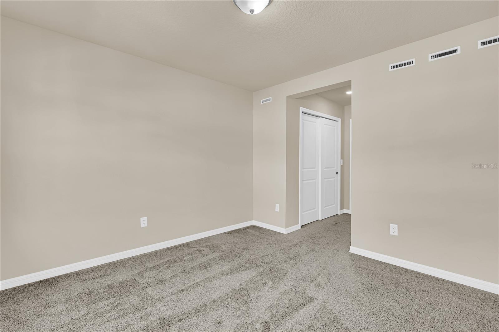 Image 21 of 32 For 4766 Sparkling Shell Avenue