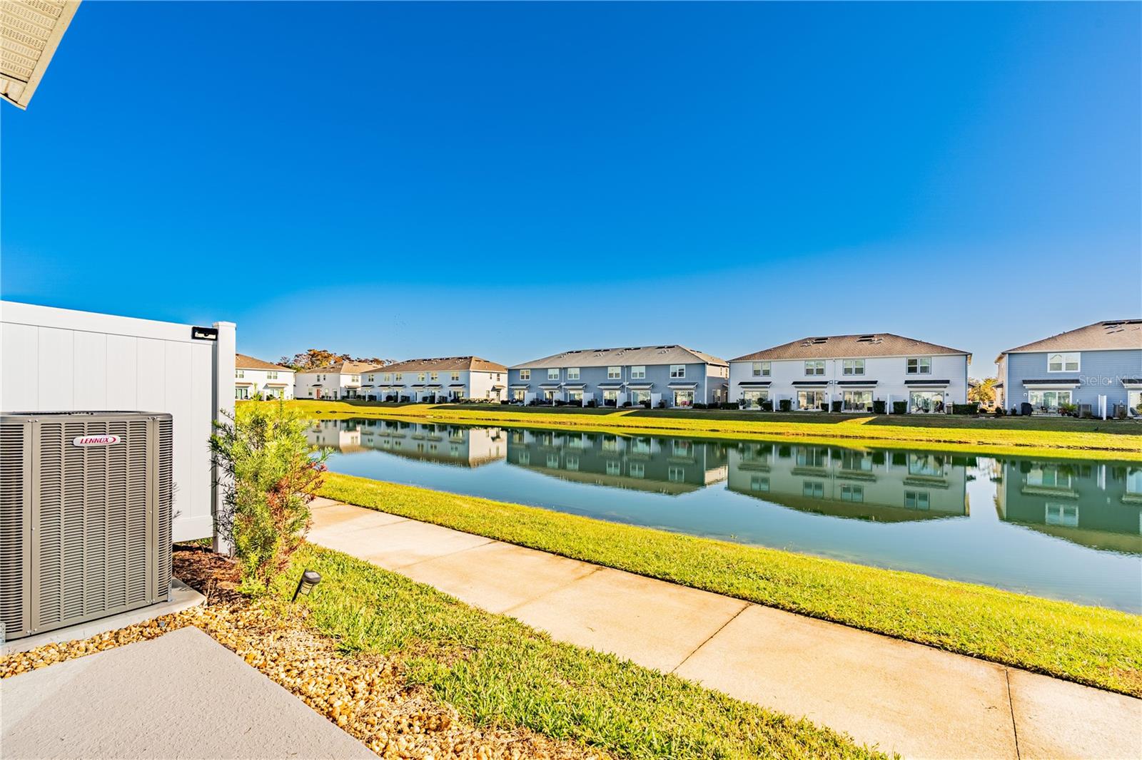 Image 8 of 32 For 4766 Sparkling Shell Avenue