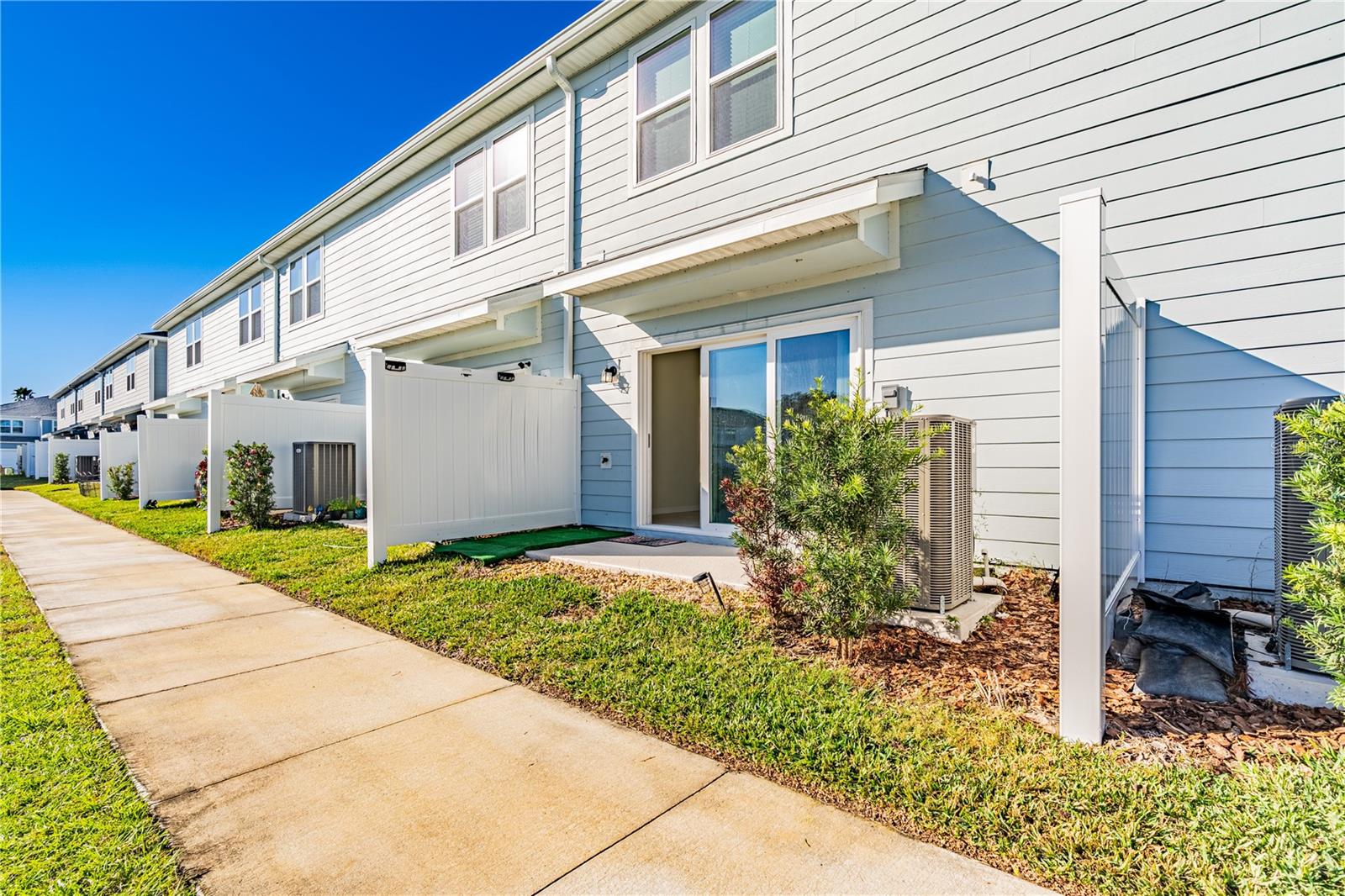 Image 9 of 32 For 4766 Sparkling Shell Avenue