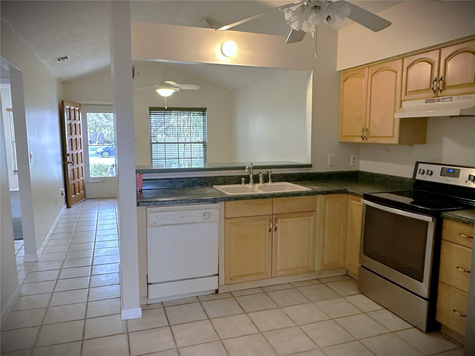 Image 6 of 21 For 2557 Riva Court