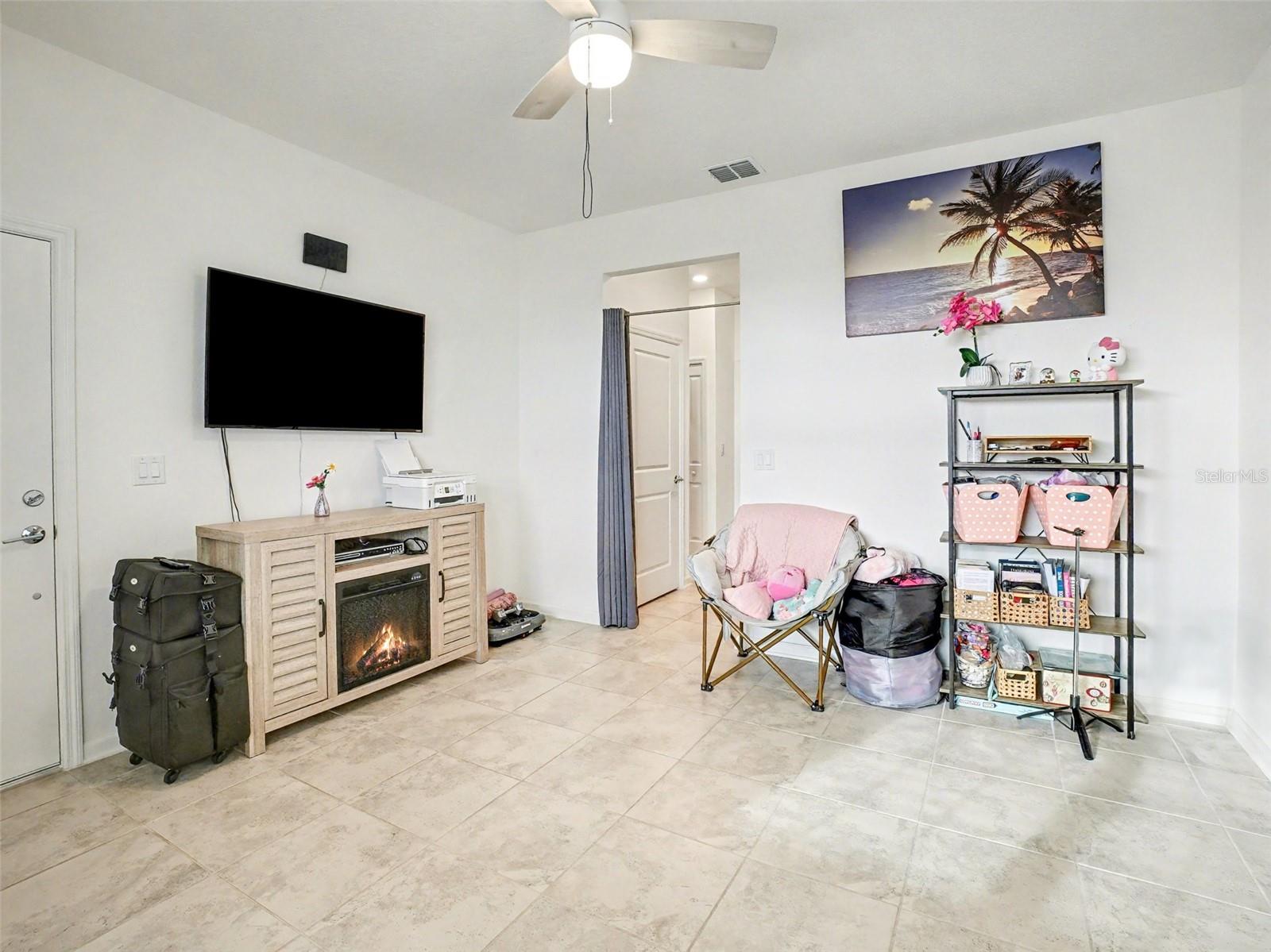 Image 21 of 31 For 969 Laurel View Way