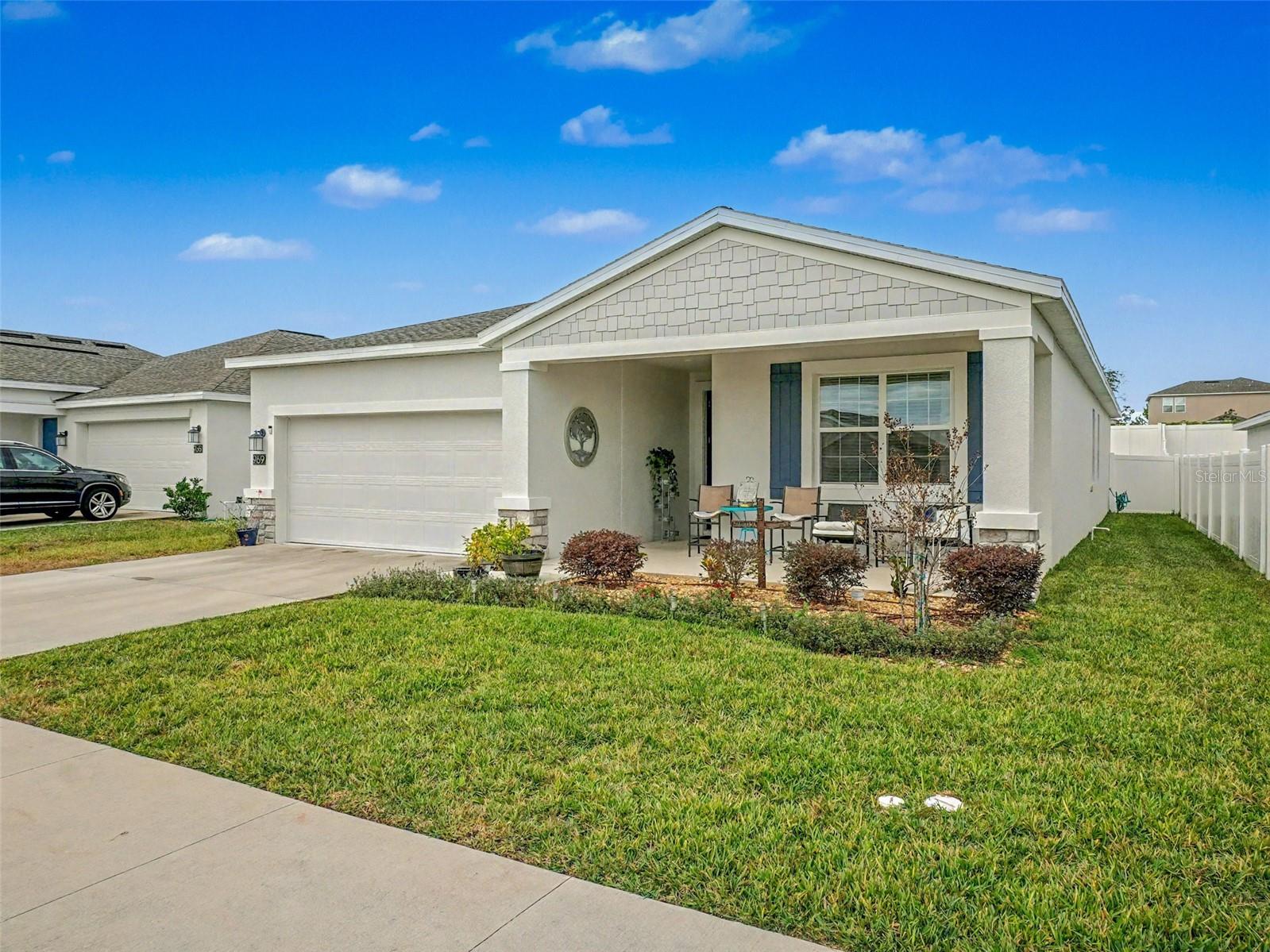 Image 3 of 31 For 969 Laurel View Way