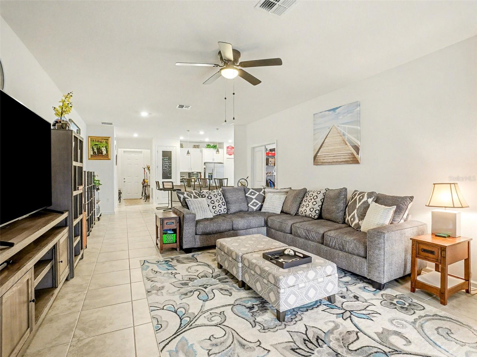 Image 5 of 31 For 969 Laurel View Way