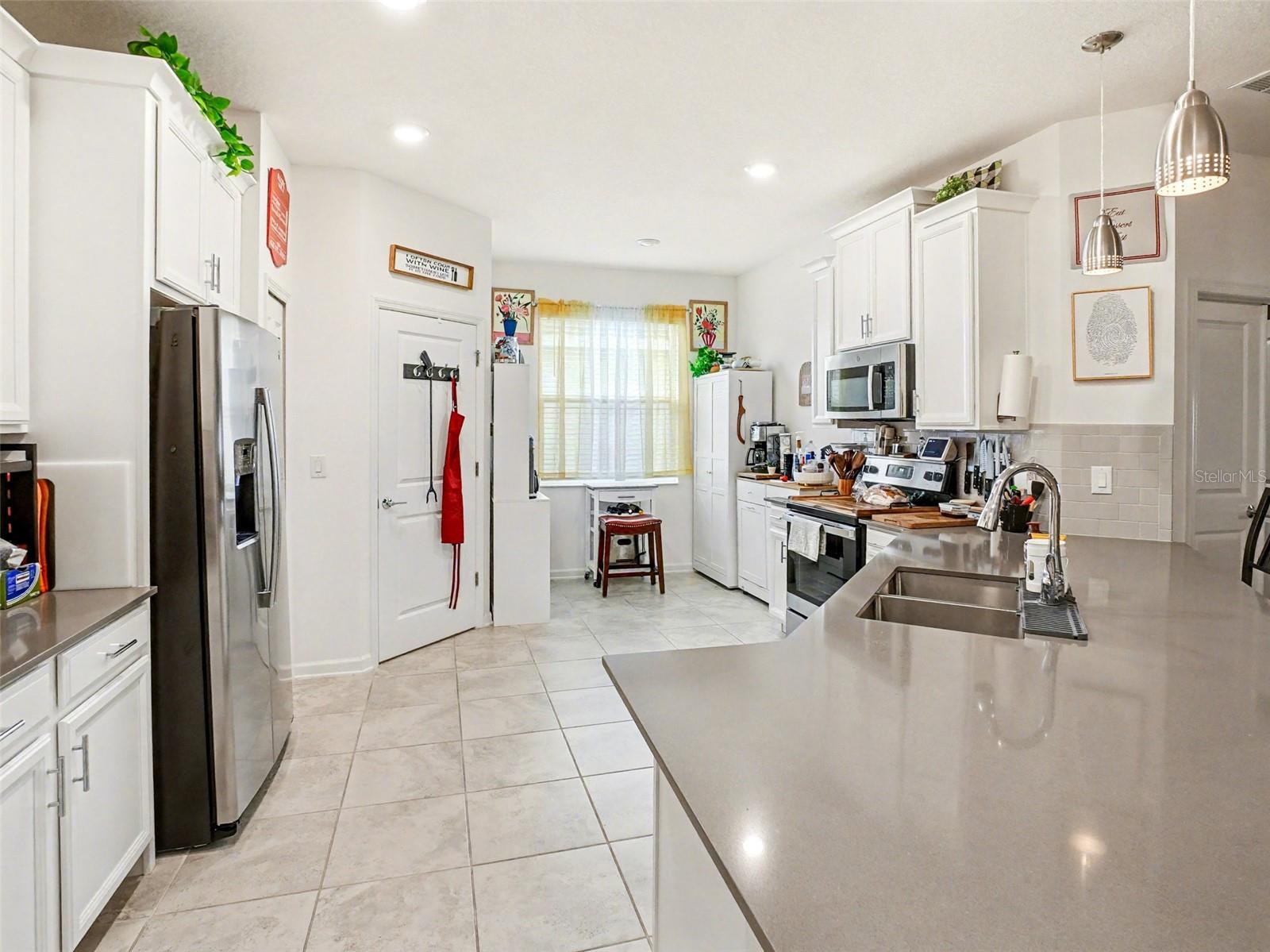 Image 8 of 31 For 969 Laurel View Way