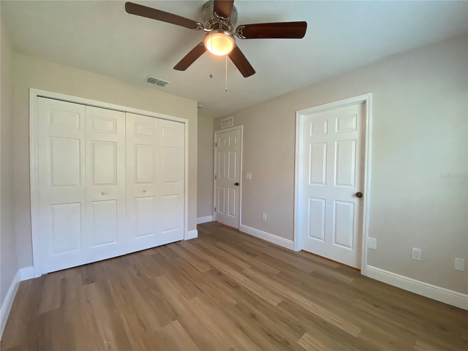 Image 10 of 18 For 3651 Goldenrod Road 106