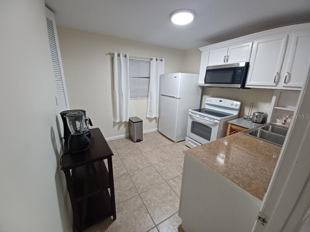 Image 10 of 19 For 1942 Conifer Court